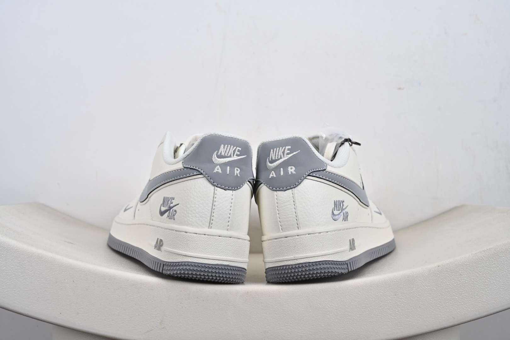 240 定制版 Air Force 1 '07 Low “NIKE灰标”空军一号 低帮 运动鞋 休闲鞋 CS5288-041