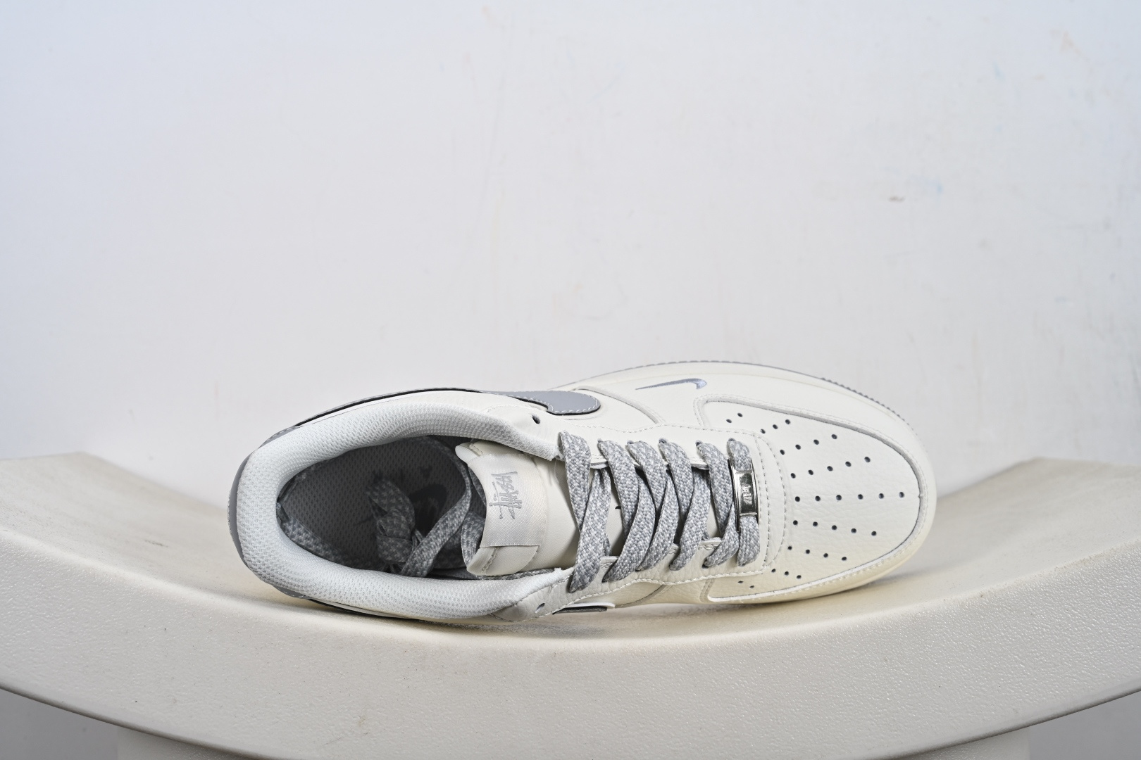 240 定制版 Air Force 1 '07 Low “NIKE灰标”空军一号 低帮 运动鞋 休闲鞋 CS5288-041