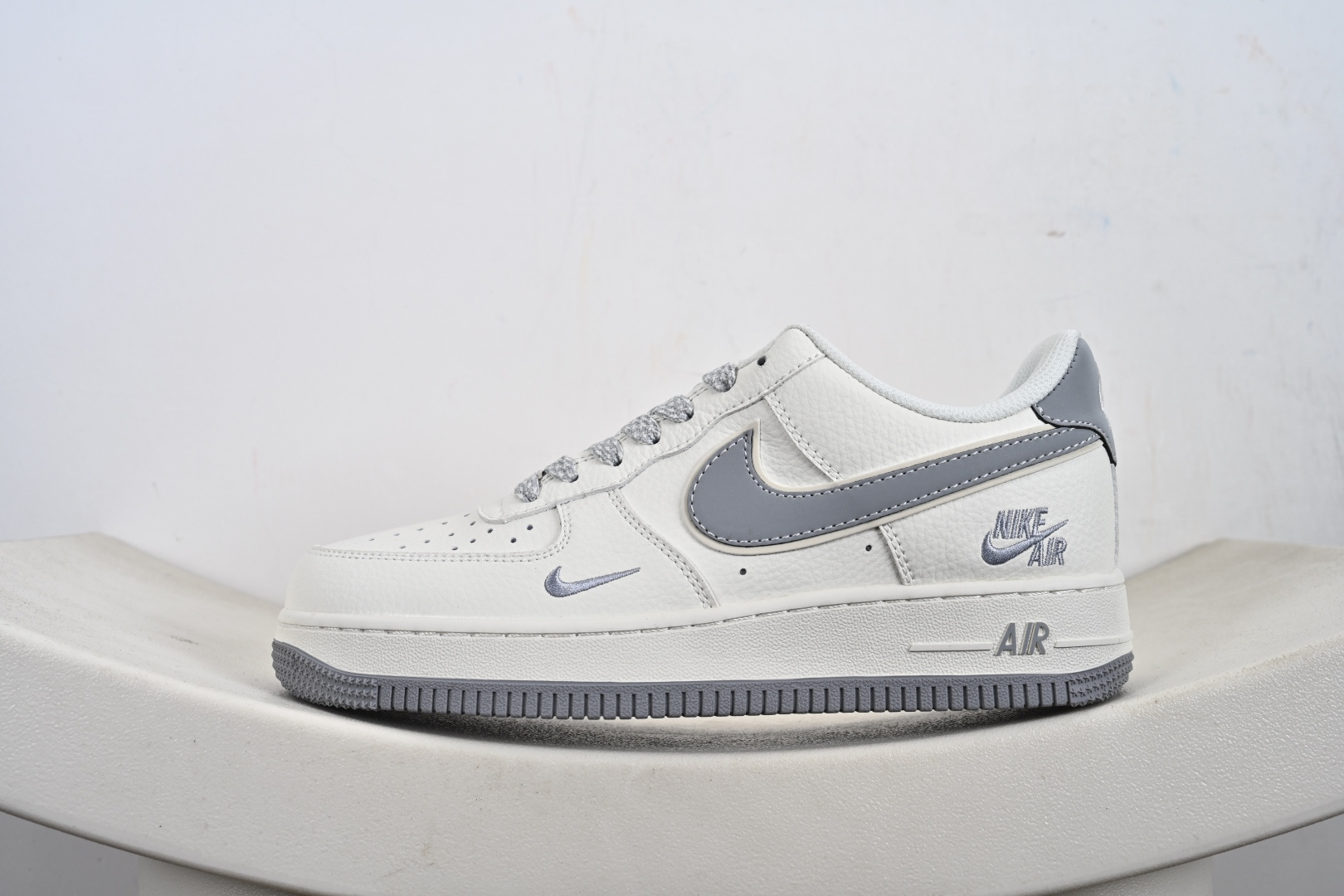 240 定制版 Air Force 1 '07 Low “NIKE灰标”空军一号 低帮 运动鞋 休闲鞋 CS5288-041