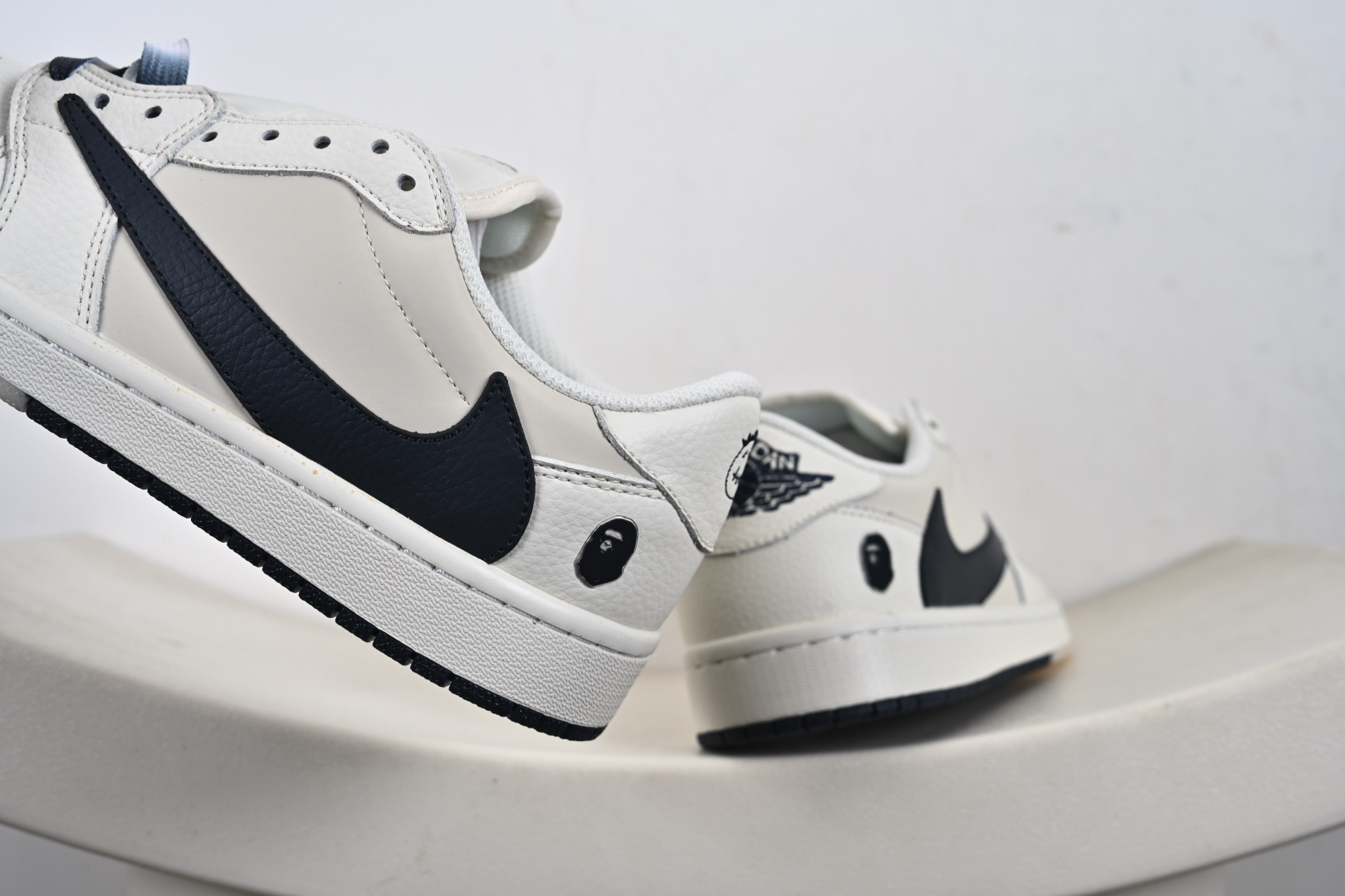 240 Air Jordan 1 Low 猿人头 联名 高端定制 低帮复古篮球鞋 DM7866-102