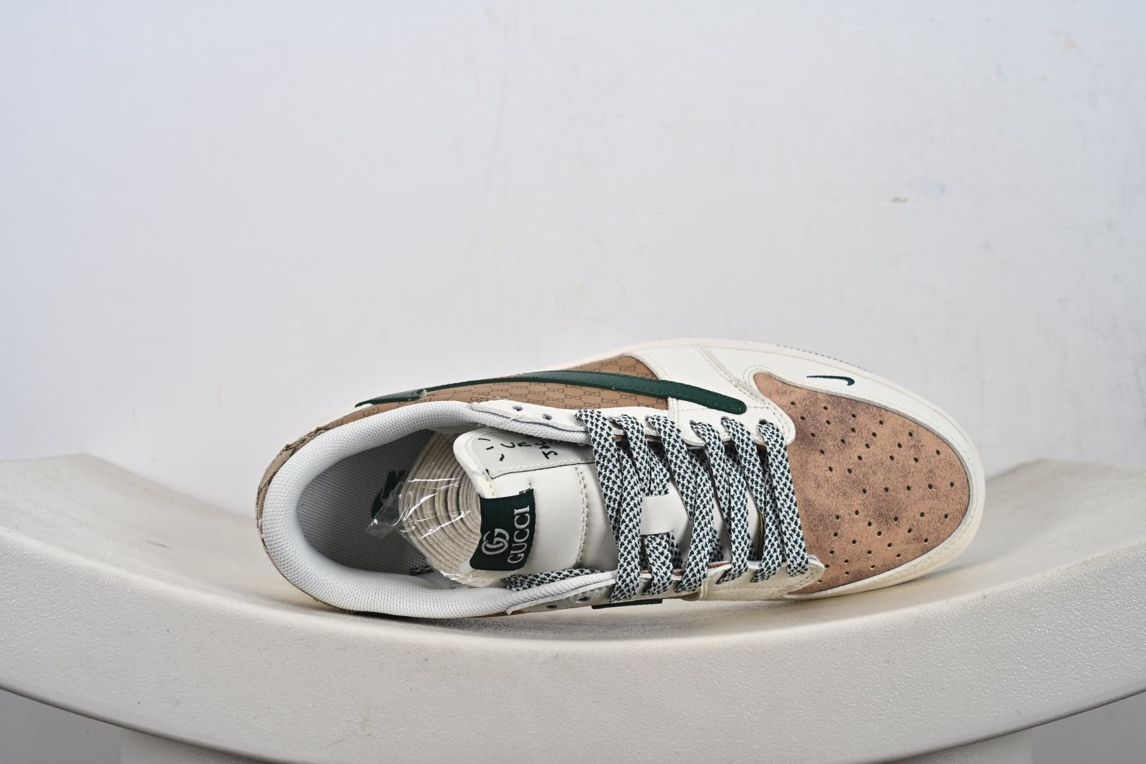 260 定制版 Nike Jordan Air Jordan 1 “古驰联名——花纹米绿红” 高端定制 乔丹低帮休闲板鞋 QW5088-206