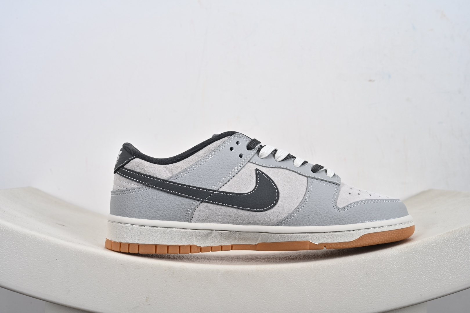 260 定制版 Nike SB Dunk Low 联名 石墨灰 高端定制 低帮休闲板鞋 SG6688-006