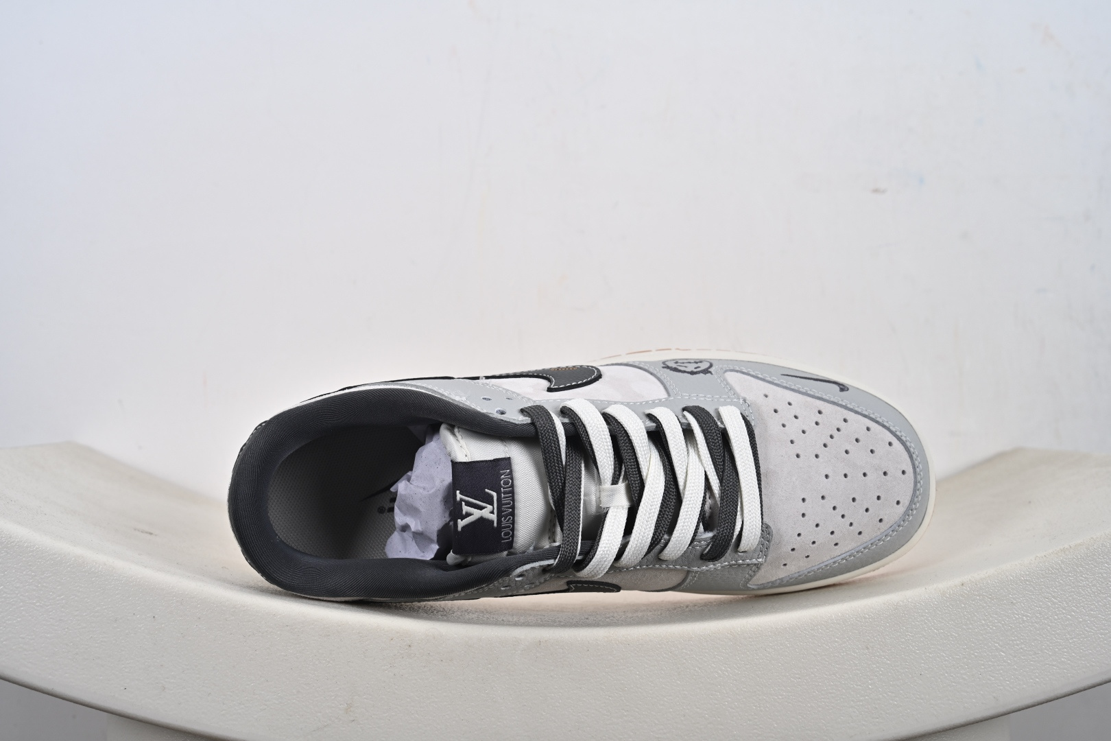 260 定制版 Nike SB Dunk Low 联名 石墨灰 高端定制 低帮休闲板鞋 SG6688-006