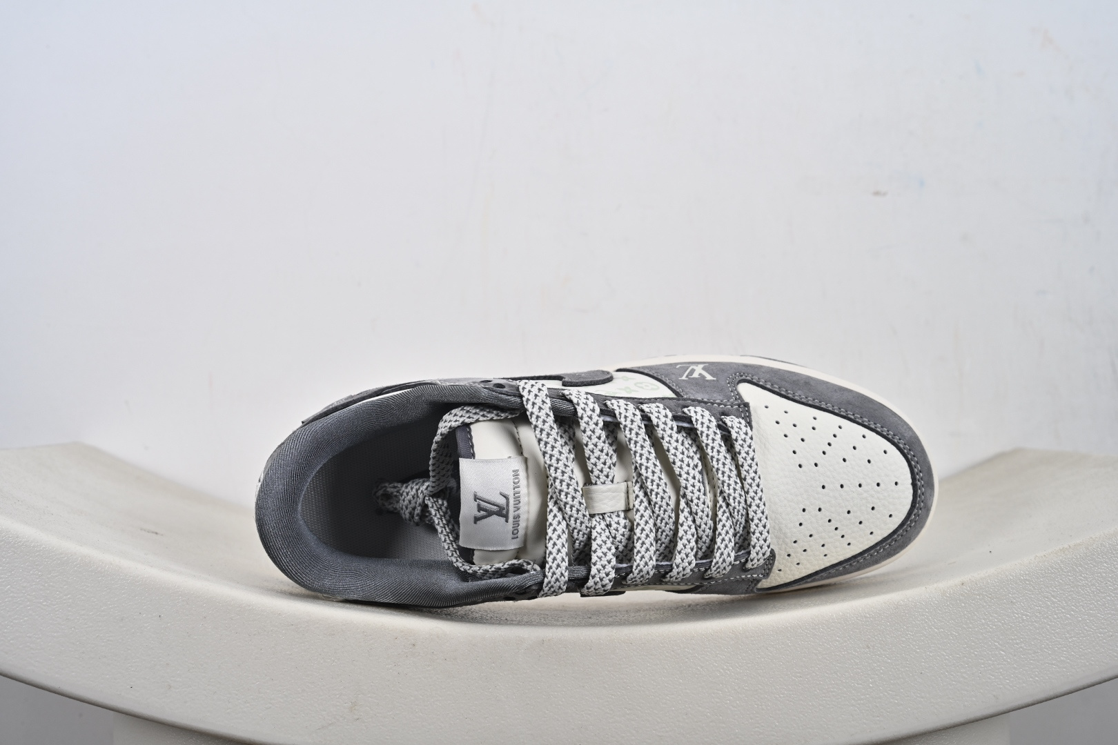 260 定制版 Dunk Low“联名——灰猪八红标” 周年高端定制 低帮休闲板鞋 CX5050-Y13