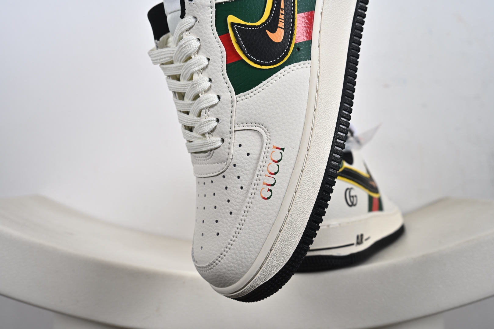 240 定制版 Air Force 1 '07 Low “古驰联名——米黑金边”空军一号 低帮 运动鞋 休闲鞋 DD1982-322