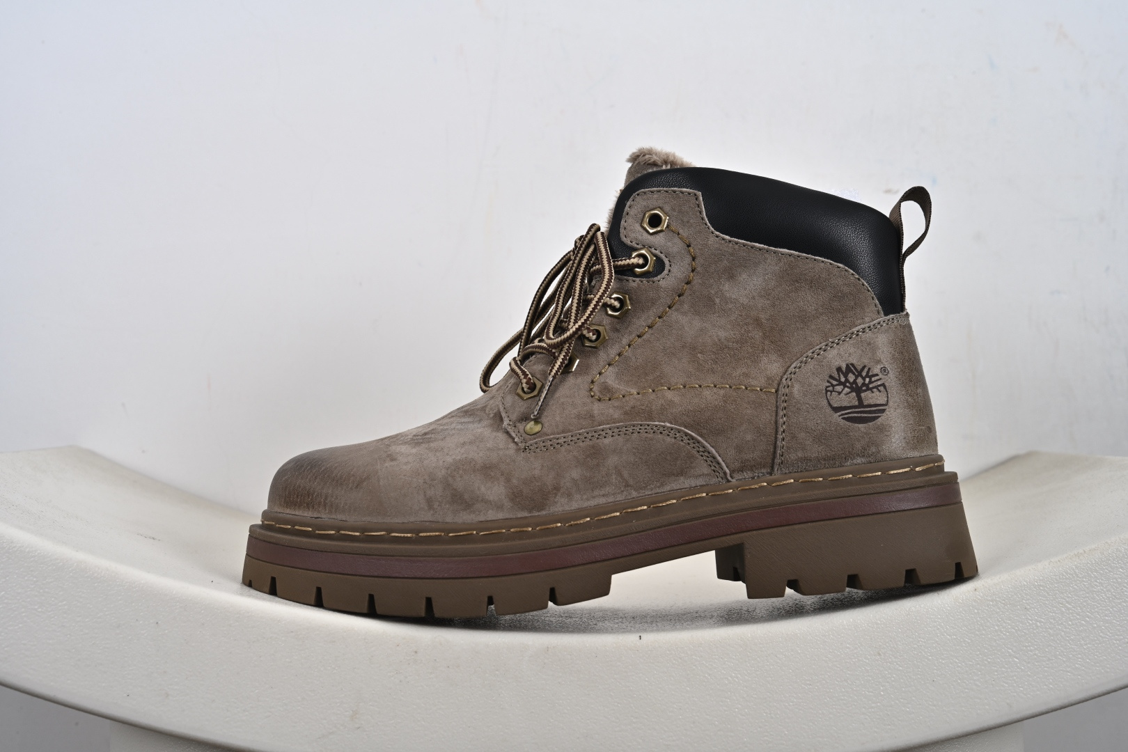 300 Timberland添柏岚/天伯伦加绒 户外中帮休闲大黄靴 TB10039M