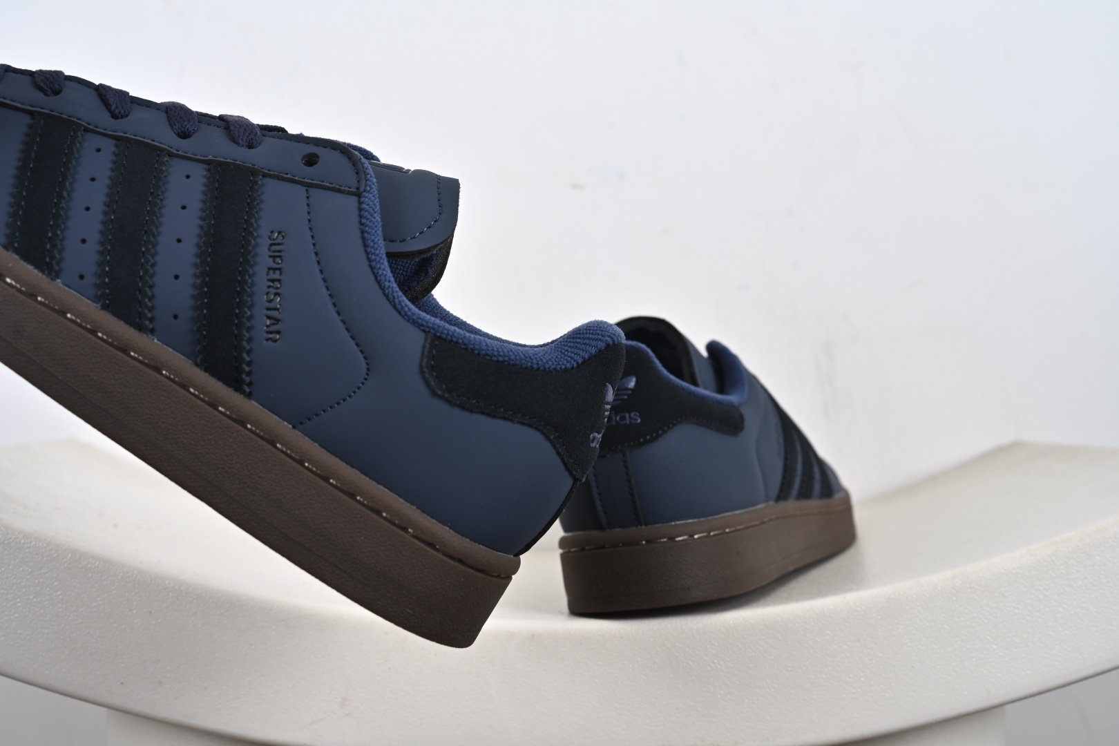 130 Adidas Originals Superstar II 贝壳头休闲板鞋 JQ3226