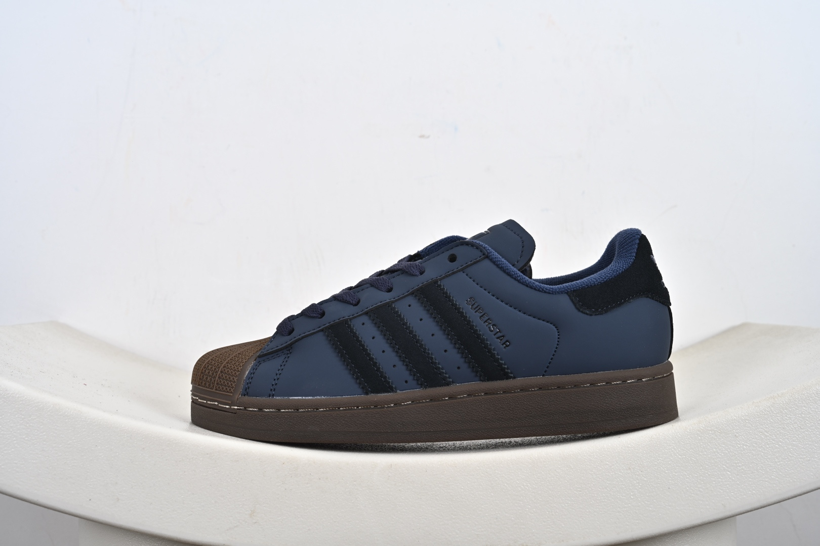130 Adidas Originals Superstar II 贝壳头休闲板鞋 JQ3226