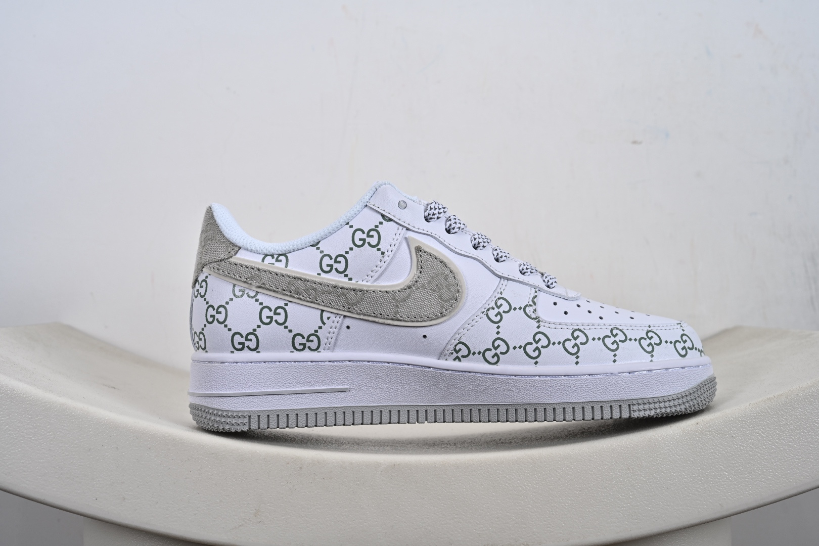 240 NIke Air Force 1 '07 Low “LV，GUCCI联名——棕白色”空军一号 低帮 运动鞋 XX3168-131