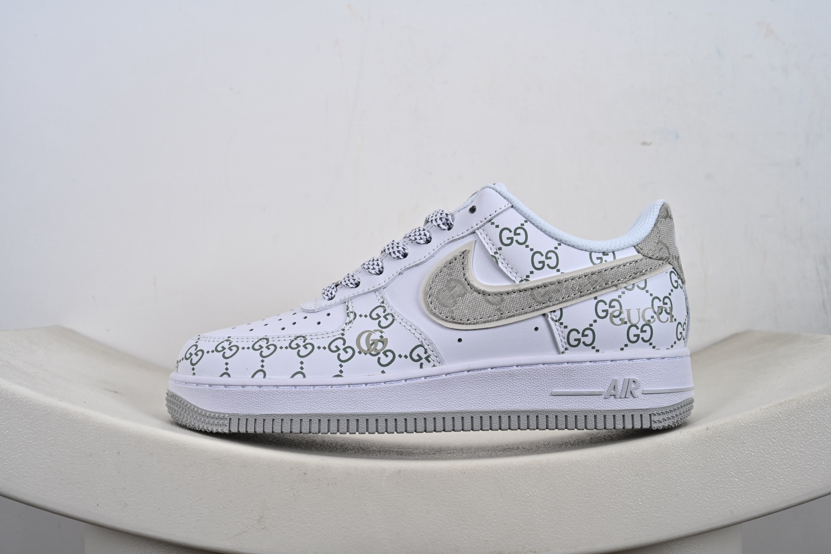 240 NIke Air Force 1 '07 Low “LV，GUCCI联名——棕白色”空军一号 低帮 运动鞋 XX3168-131