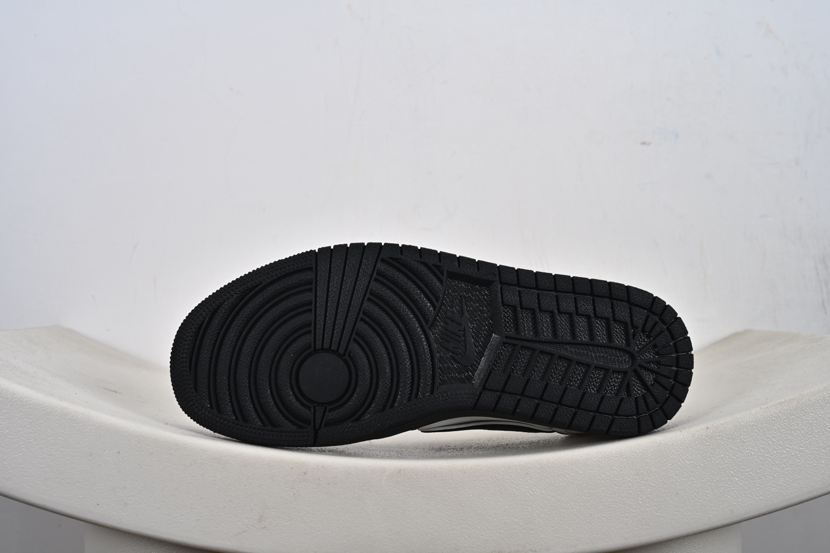 260 定制版 Travis Scott x Fragment Design x Jordan Air Jordan 1 Low SP “Supreme联名——棕黑花勾” DZ5899-032