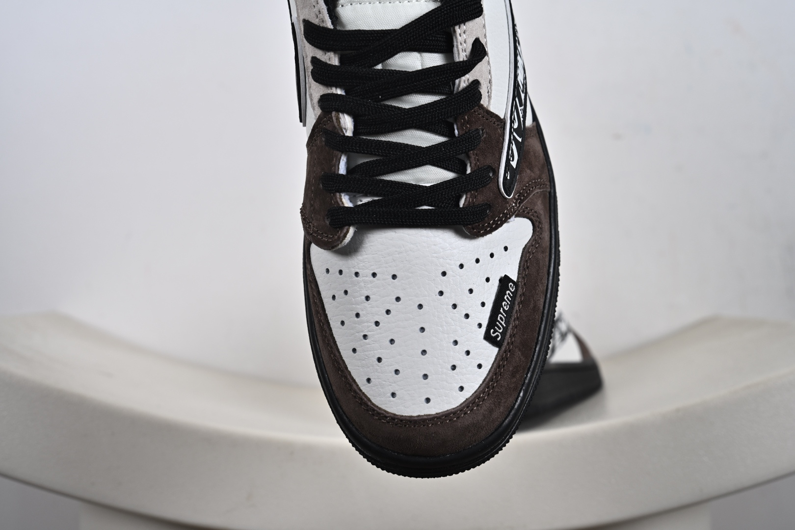 260 定制版 Travis Scott x Fragment Design x Jordan Air Jordan 1 Low SP “Supreme联名——棕黑花勾” DZ5899-032