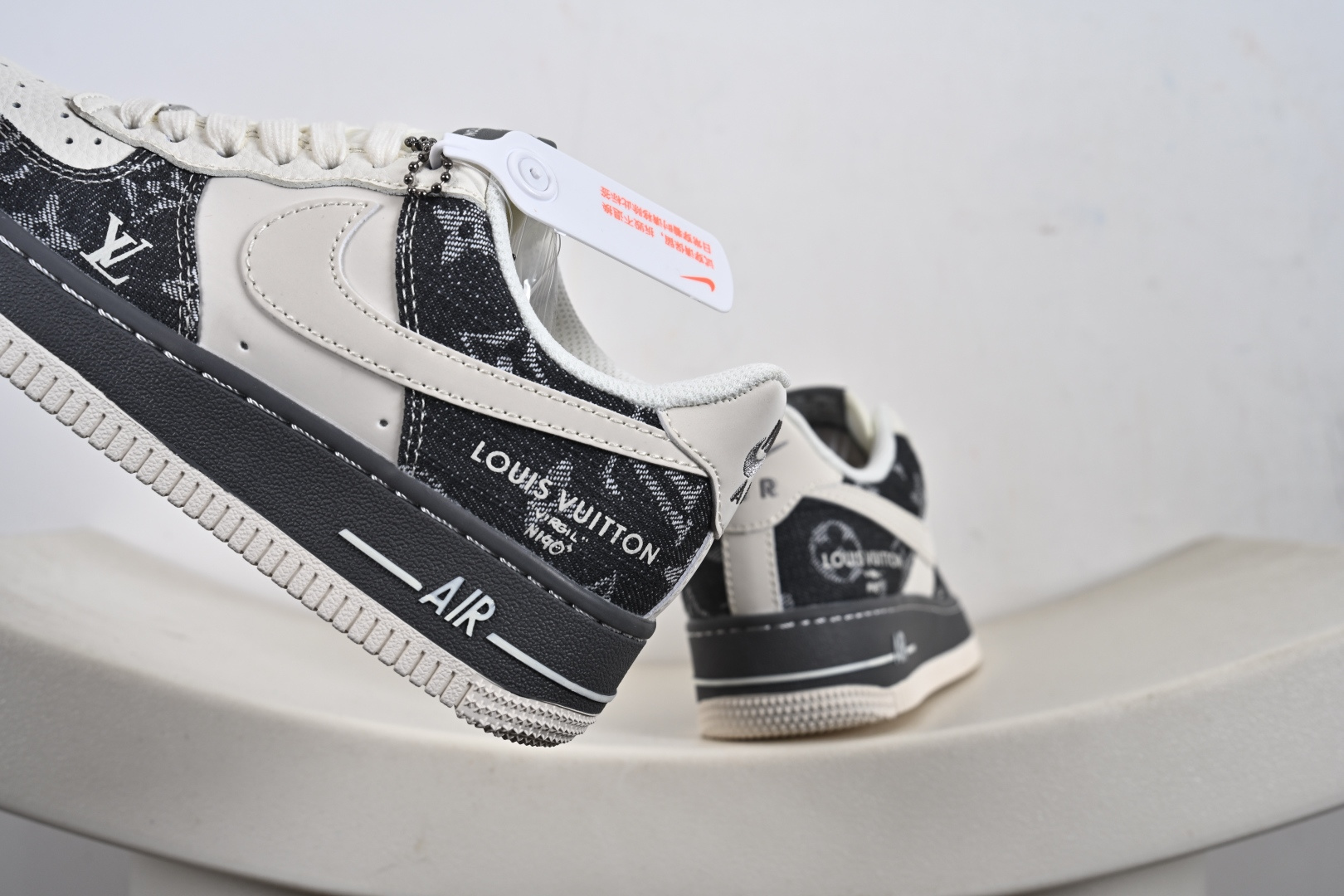 240 NIke Air Force 1 '07 Low “LV联名——米黑牛仔布”空军一号 低帮 运动鞋 休闲鞋 SM6668-110
