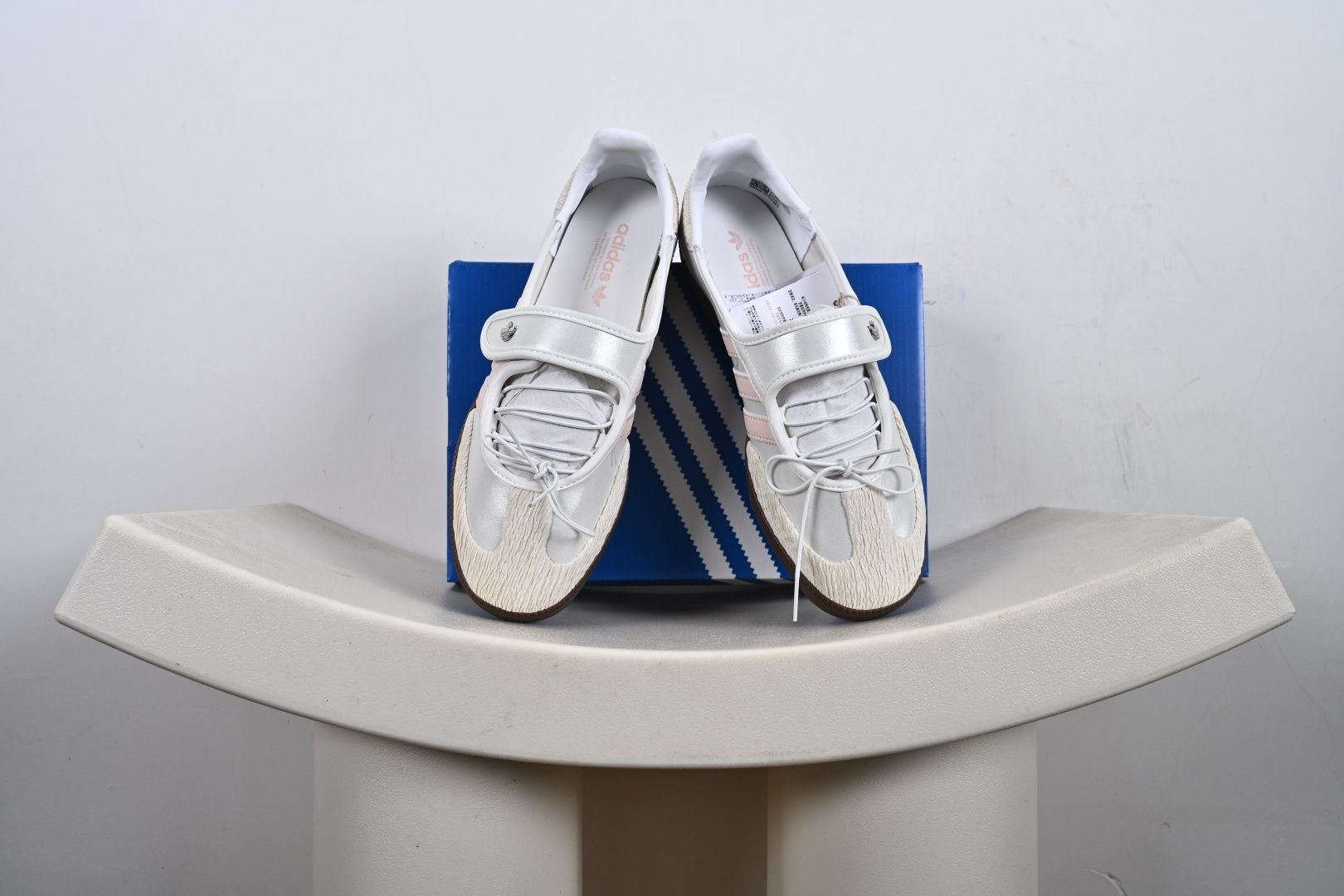 160 AD 阿迪 Samba Jane 桑巴 玛丽珍 低帮休闲鞋 JR4482