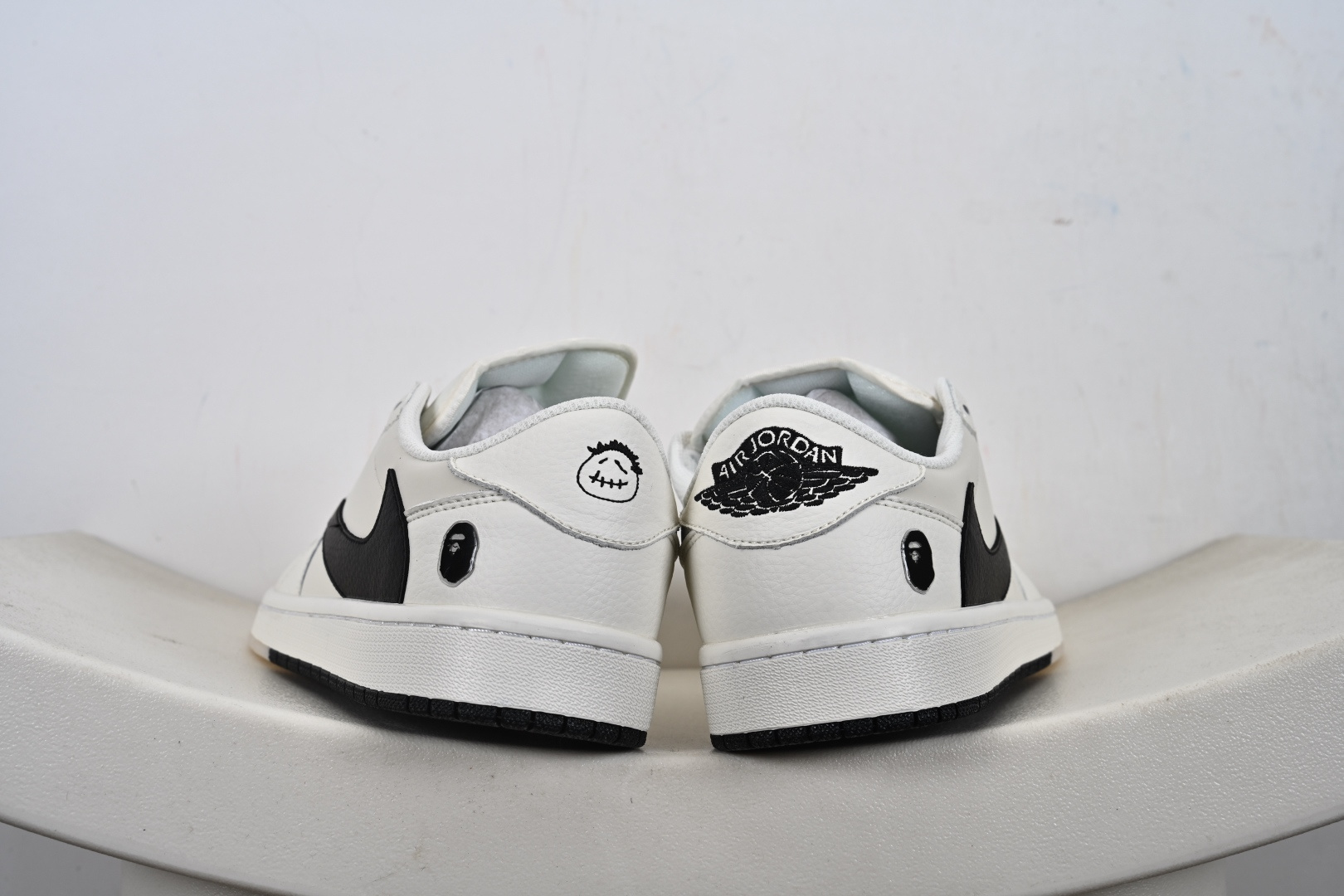 240 定制版 Travis Scott x Fragment Design x Jordan Air Jordan 1 Low SP Bape联名——“白灰” DM7866-105