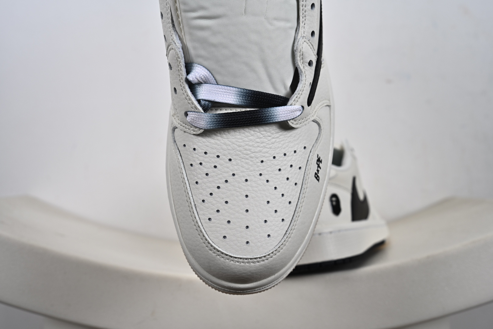 240 定制版 Travis Scott x Fragment Design x Jordan Air Jordan 1 Low SP Bape联名——“白灰” DM7866-105