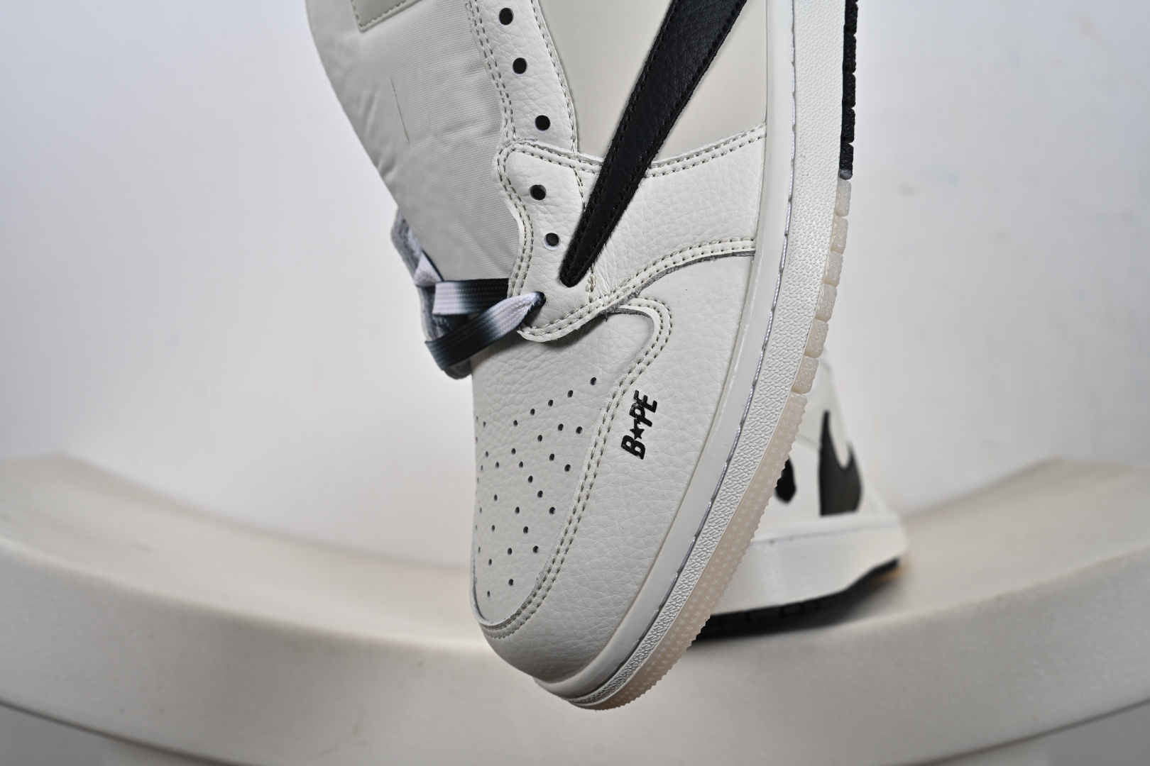 240 定制版 Travis Scott x Fragment Design x Jordan Air Jordan 1 Low SP Bape联名——“白灰” DM7866-105