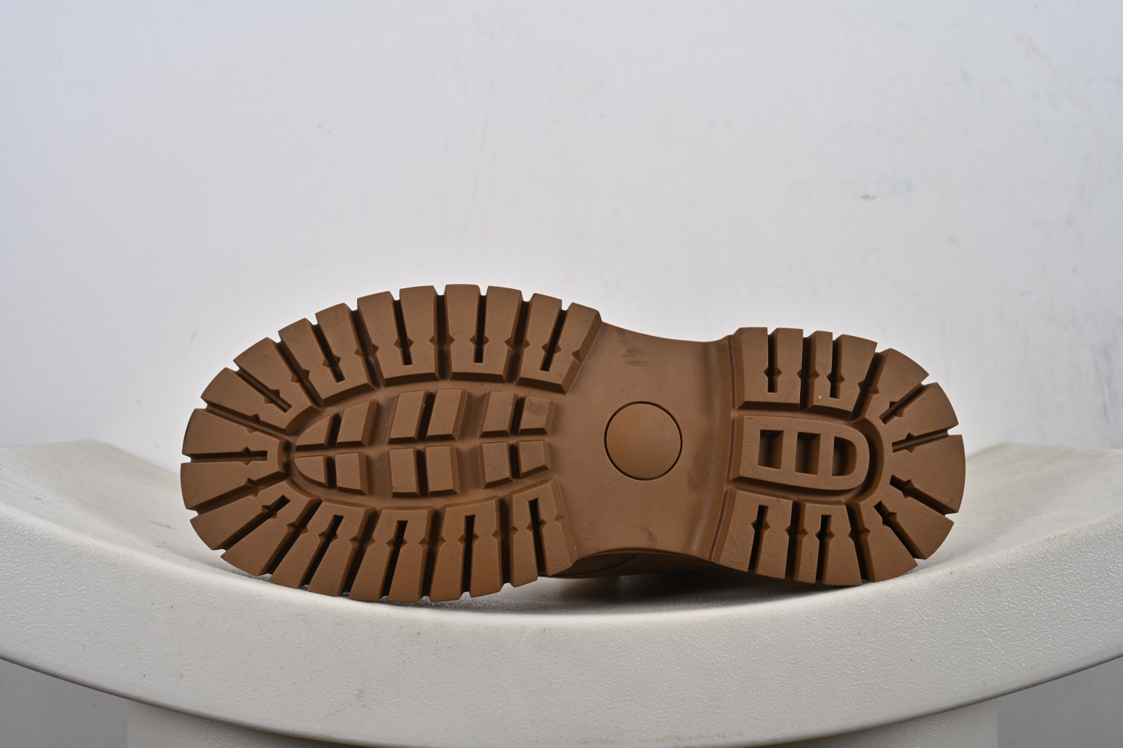 300 UGG Tasman Weather Hybrid 塔斯曼混合系列 2024秋冬新品中帮轻量休闲马丁靴 U5666M