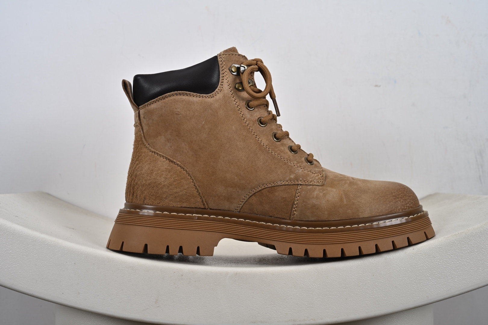 300 UGG Tasman Weather Hybrid 塔斯曼混合系列 2024秋冬新品中帮轻量休闲马丁靴 U5666M