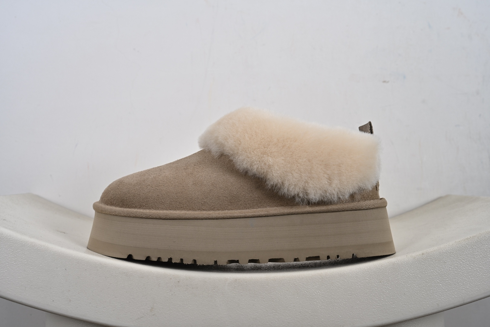 220 UGG W CLASSIC MINI HI 厚底款牛剖层革雪地靴 W/1171393-Chinese UA Cheap High Quatity Brand Clothes Bags handbags Sneakers wholesale wholesaler seller from China Factory suppliers Fashion Clothing Shoes best Quality Beautiful Price 220 UGG W CLASSIC MINI HI 厚底款牛剖层革雪地靴 W/1171393