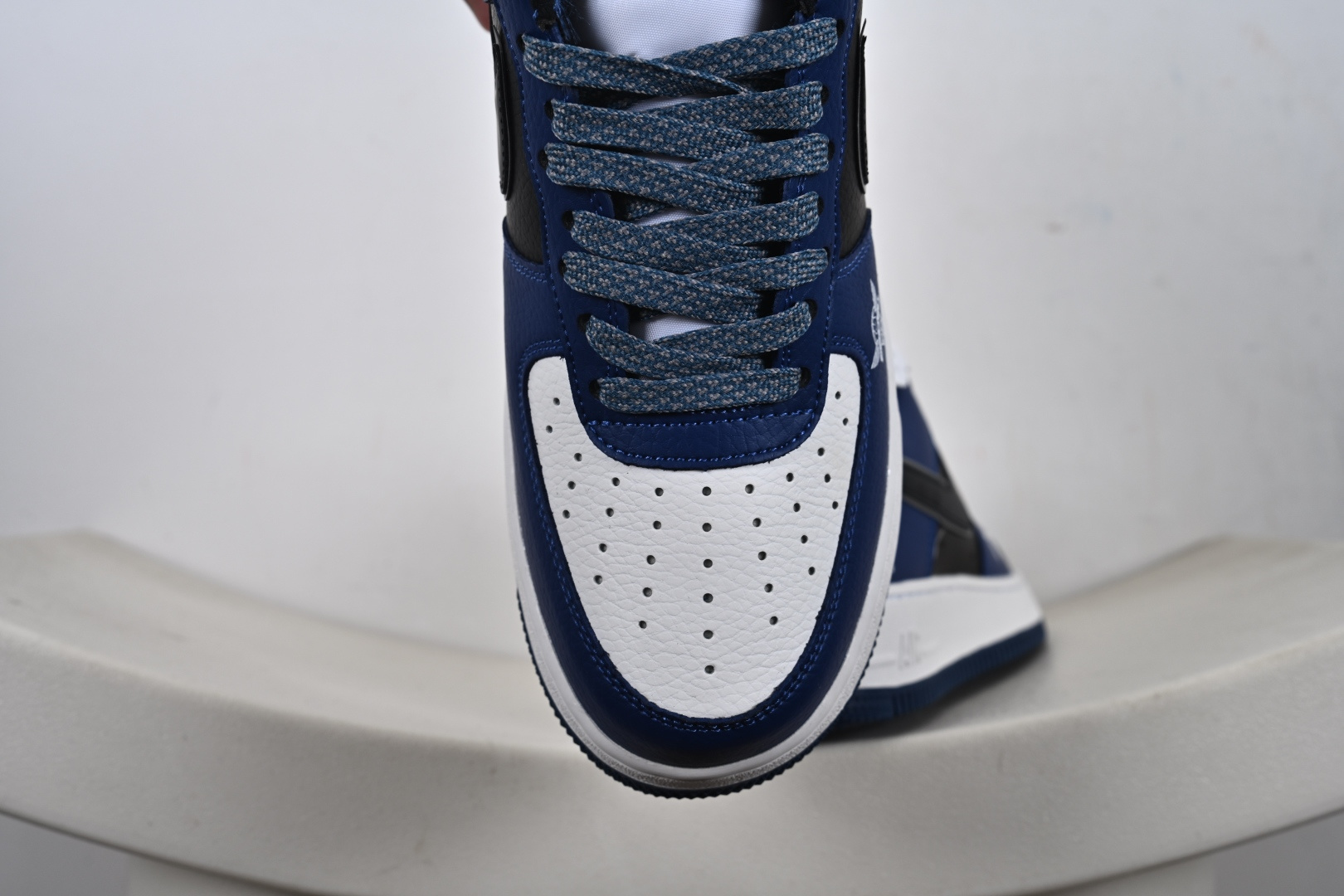 200 定制版 Nk Air Force 1‘07 Low 联名 空军一号低帮休闲板鞋 XJ9168-001