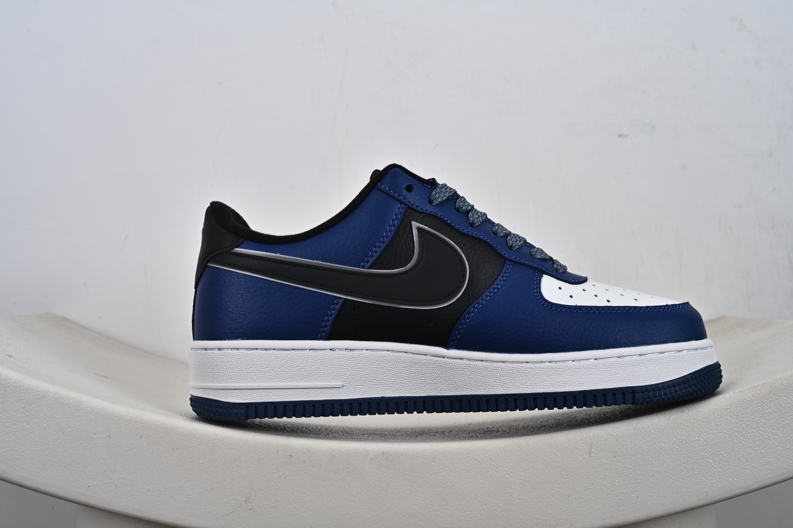 200 定制版 Nk Air Force 1‘07 Low 联名 空军一号低帮休闲板鞋 XJ9168-001