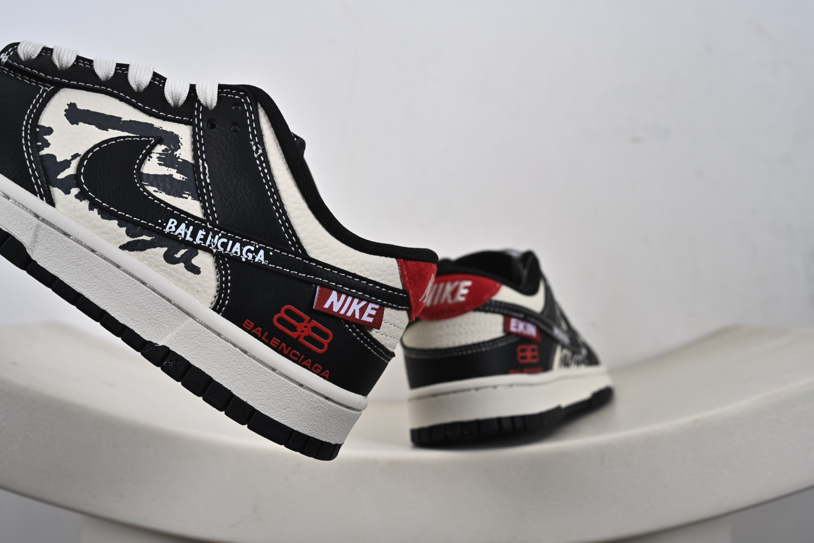 NIKE SB Dunk Low RETRO DS6608-016