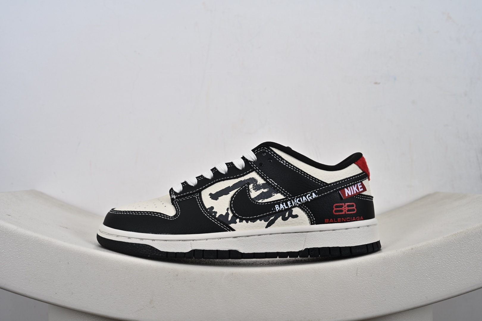 NIKE SB Dunk Low RETRO DS6608-016