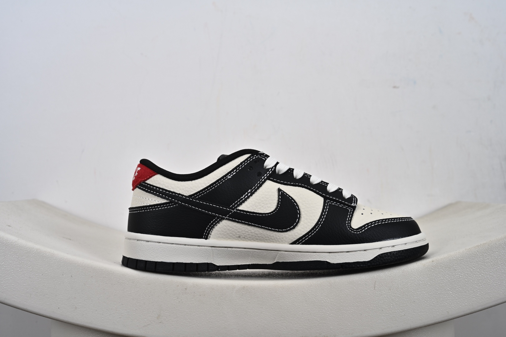 NIKE SB Dunk Low RETRO DS6608-016