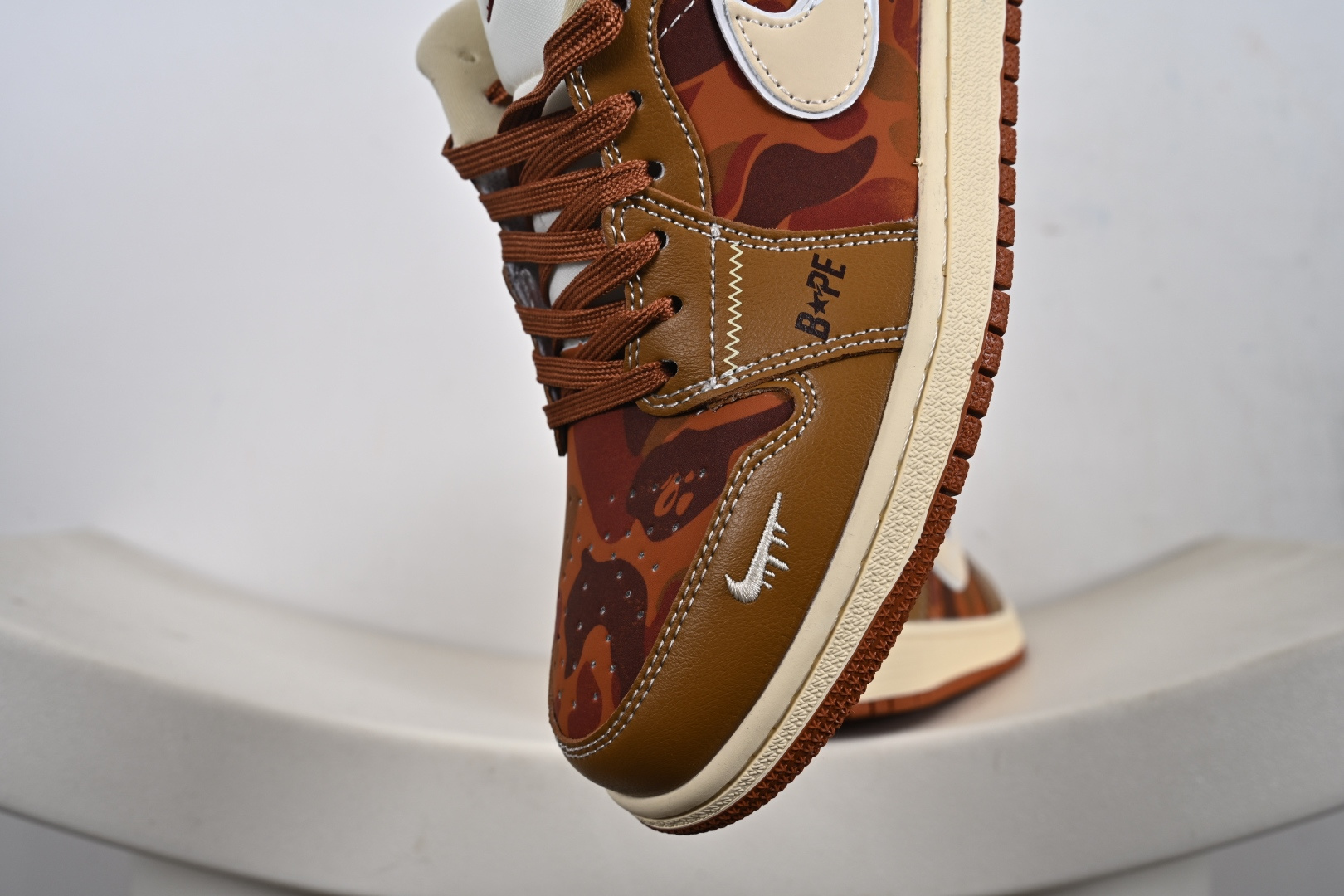 260 定制版 Nike Jordan Air Jordan 1“Bape联名——古铜褐” QG1988-014