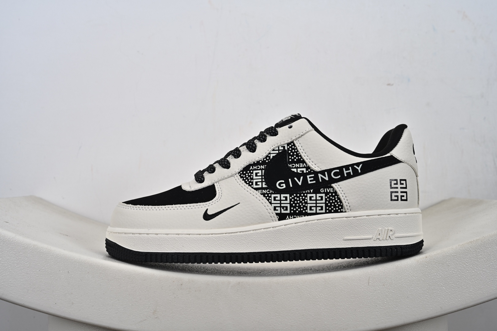 NIke Air Force 1 '07 Low 空军一号低帮 运动鞋 休闲鞋 KJ1688-021