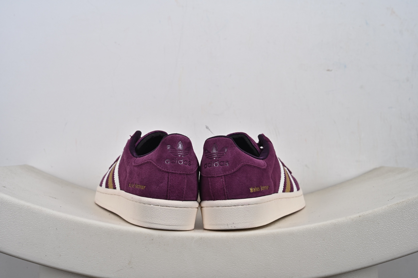 140 Adidas WB JABBAR 阿迪达斯柔软舒适防滑耐磨低帮板鞋 JR0271