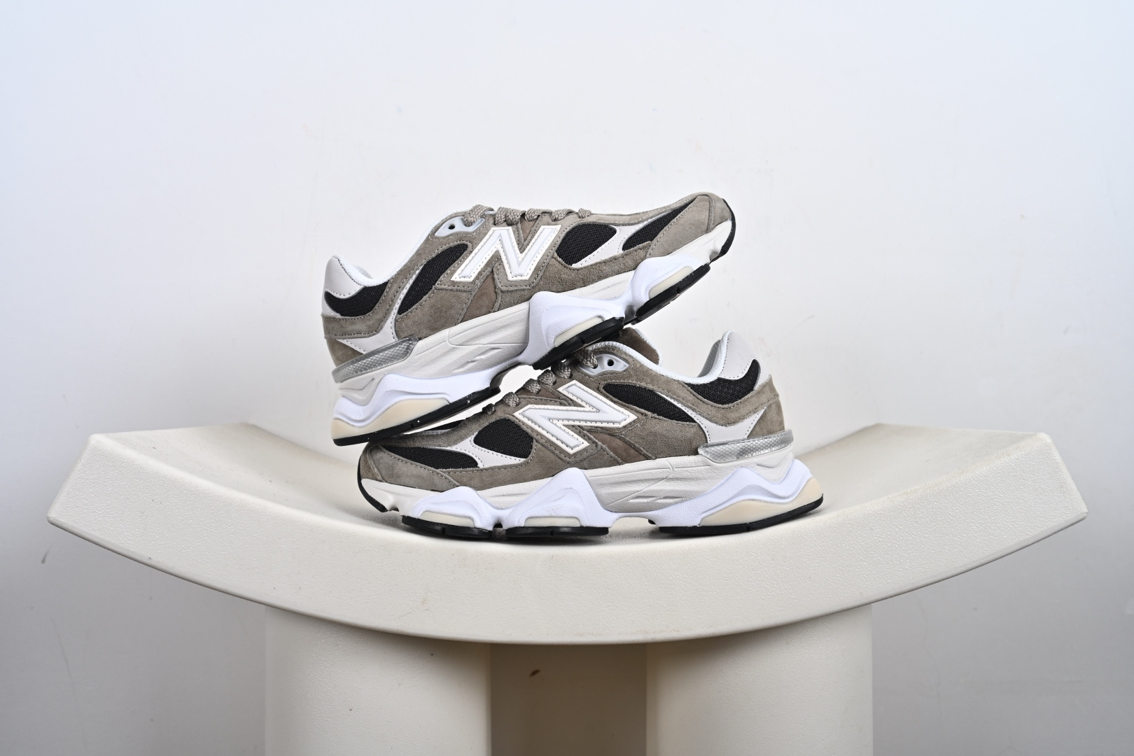 200 Joe Freshgoods x New Balance NB9060 联名款 复古休闲运动慢跑鞋