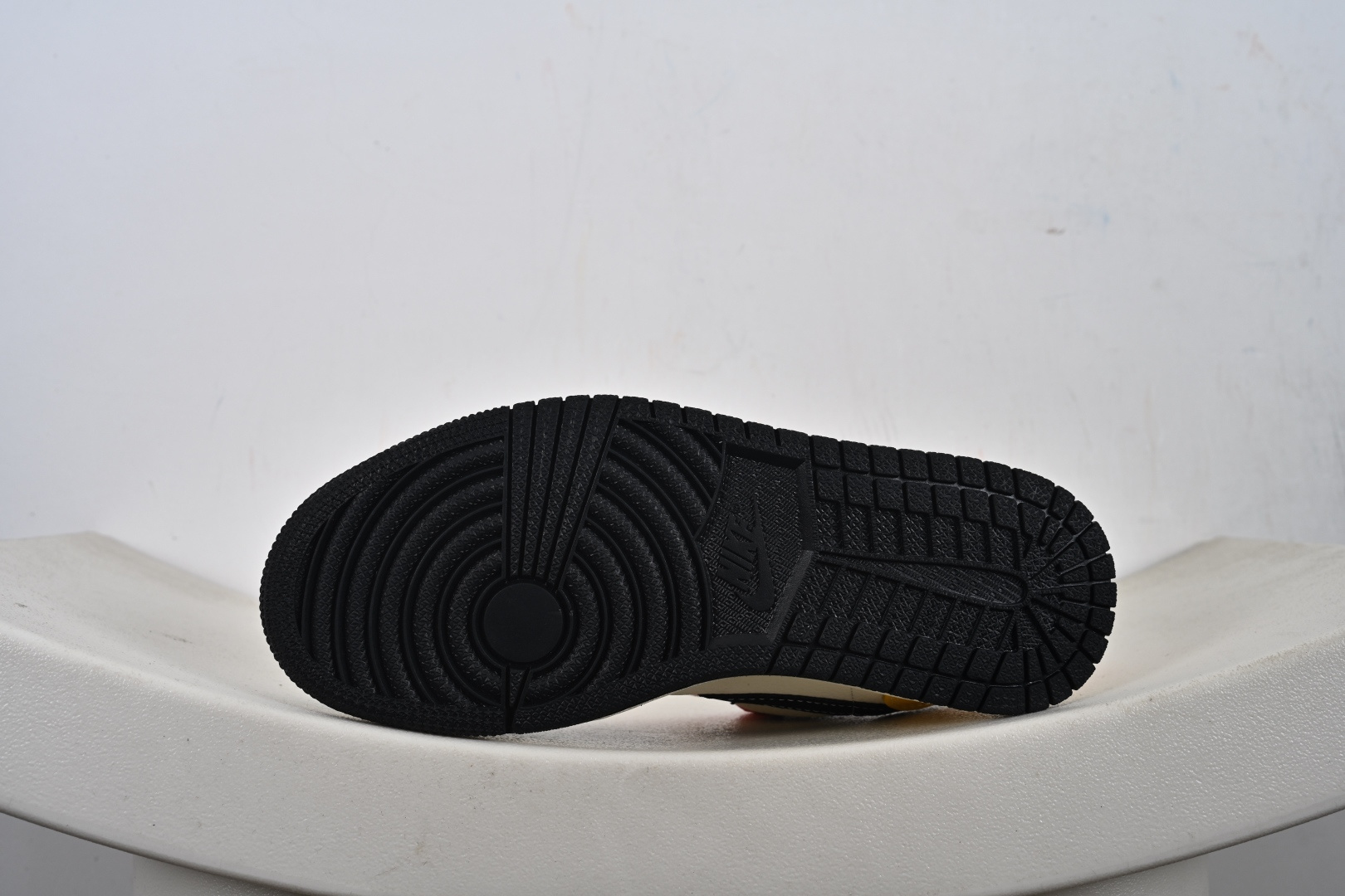 Nike AIR JORDAN 1 LOW AJ1 乔一 联名款 耐克 低帮文化篮球鞋 LB8888-001