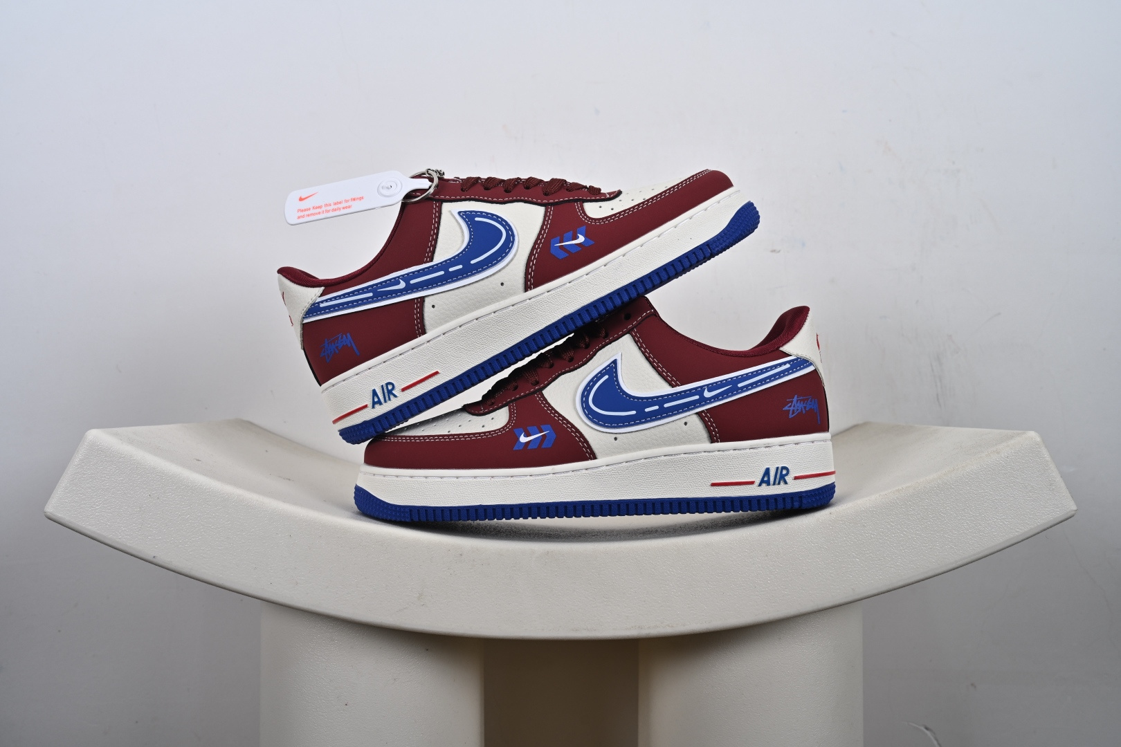 本地💰250支持放店
【定制版】Air Force 1'07 Low 斯图西联名 焦糖蓝勾 空军一号低帮休闲板鞋
#原楦头原纸板 原装鞋盒 定制五金配件 内置全掌气垫 原厂鞋底
货号:SY1388-005
尺码:36 36.5 37.5 38 38.5 39 40 40.5 41 42 42.5 43 44 44.5 45-K-F2