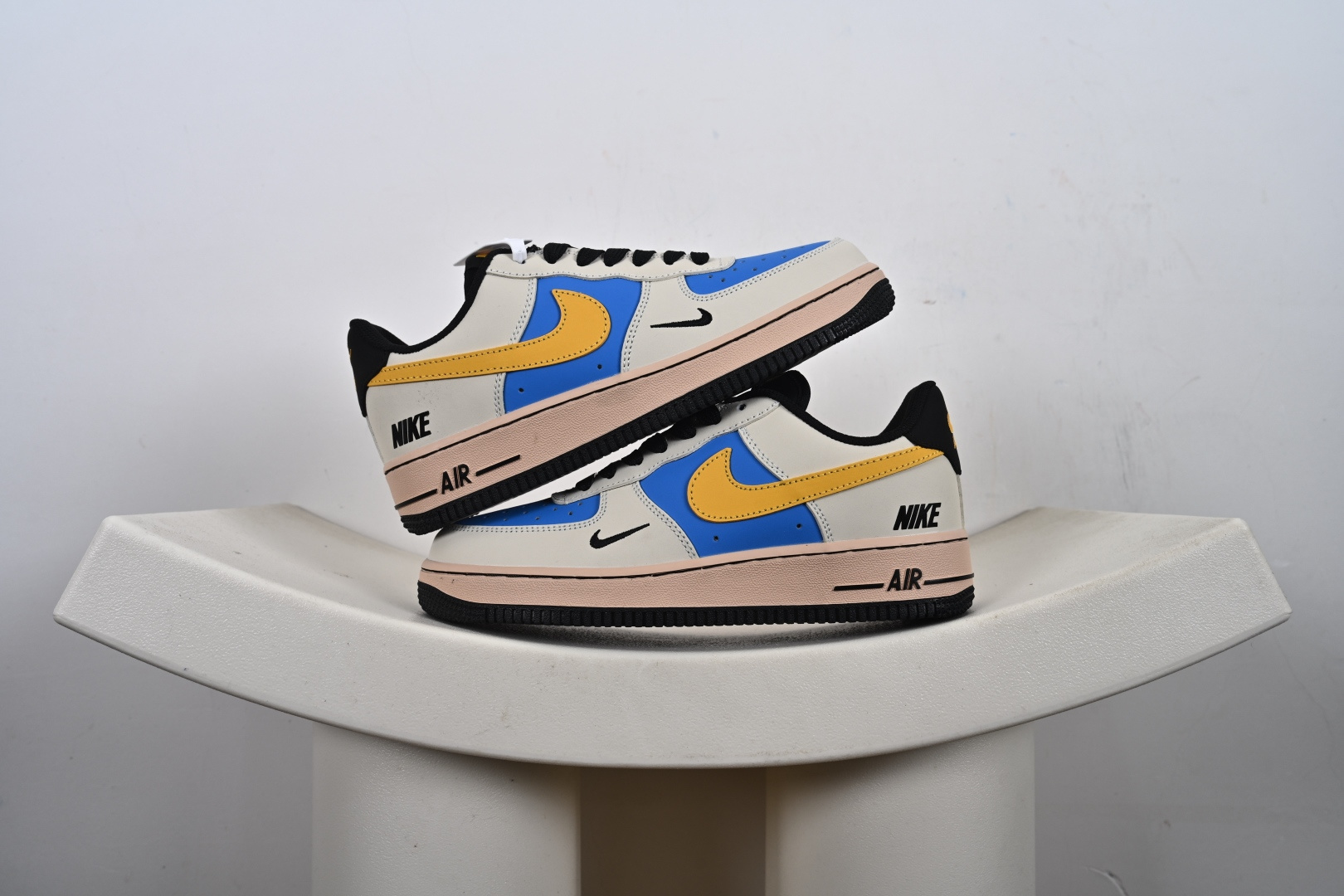 Nike Air Force 1 Low 缤纷拼接 NH0601-577