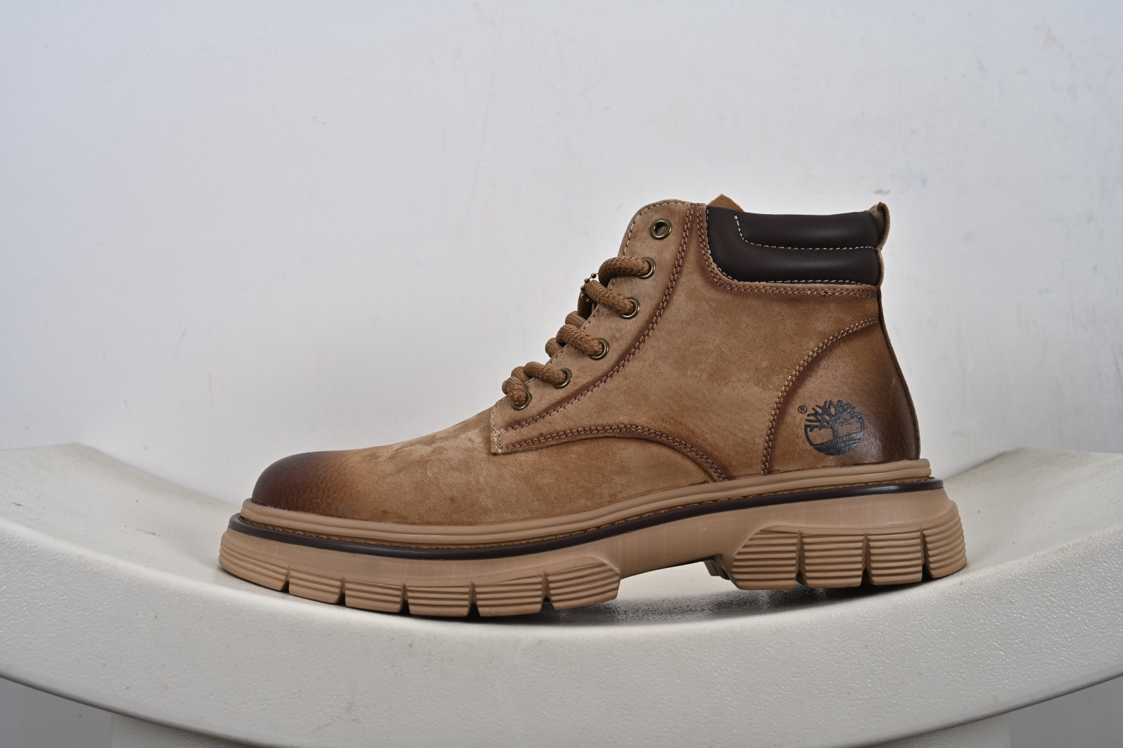 300 Timberland 添柏岚/天伯伦 秋冬新品 户外轻量加绒休闲大黄靴 TB10036M