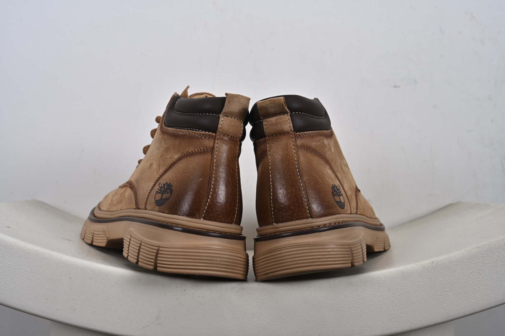 300 Timberland 添柏岚/天伯伦 秋冬新品 户外轻量加绒休闲大黄靴 TB10036M