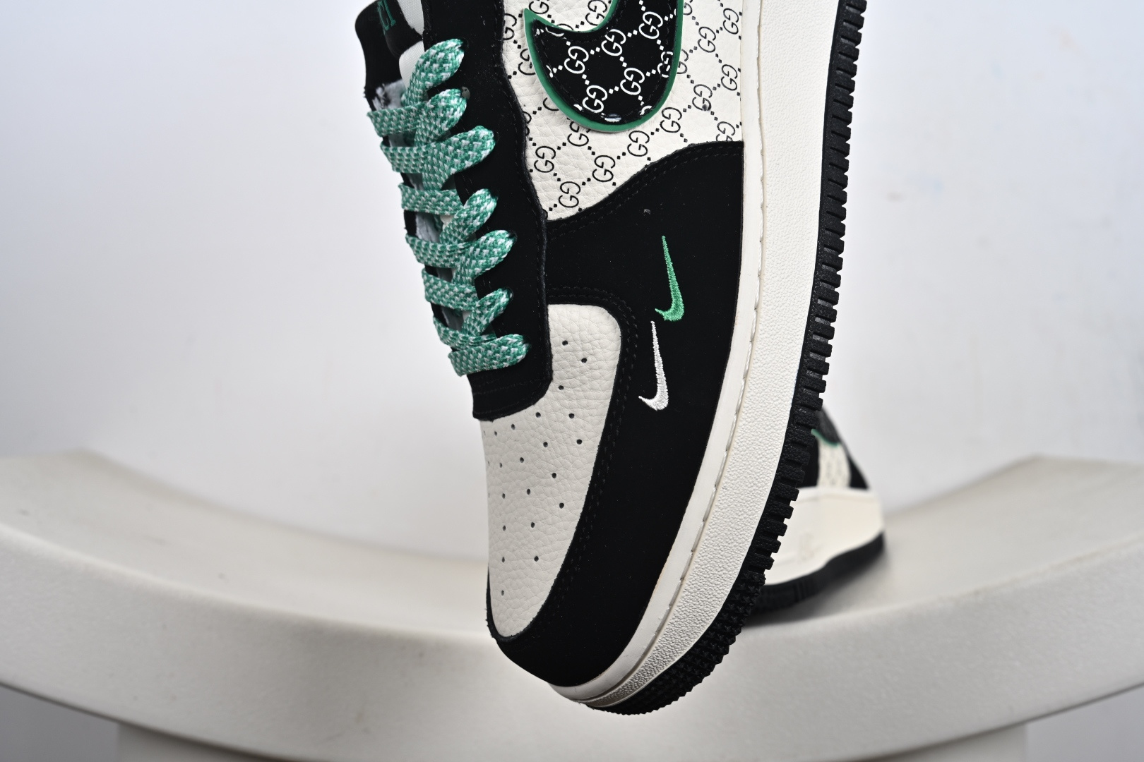 NIke Air Force 1 '07 Low 空军一号低帮 运动鞋 休闲鞋 KJ1688-024