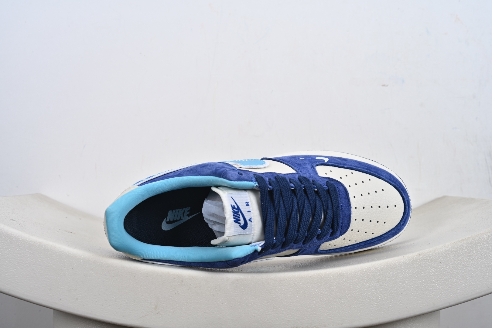 定制版 Air Force 1 Low 07 x UNDEFEATED 蓝白小勾 SY1388-003