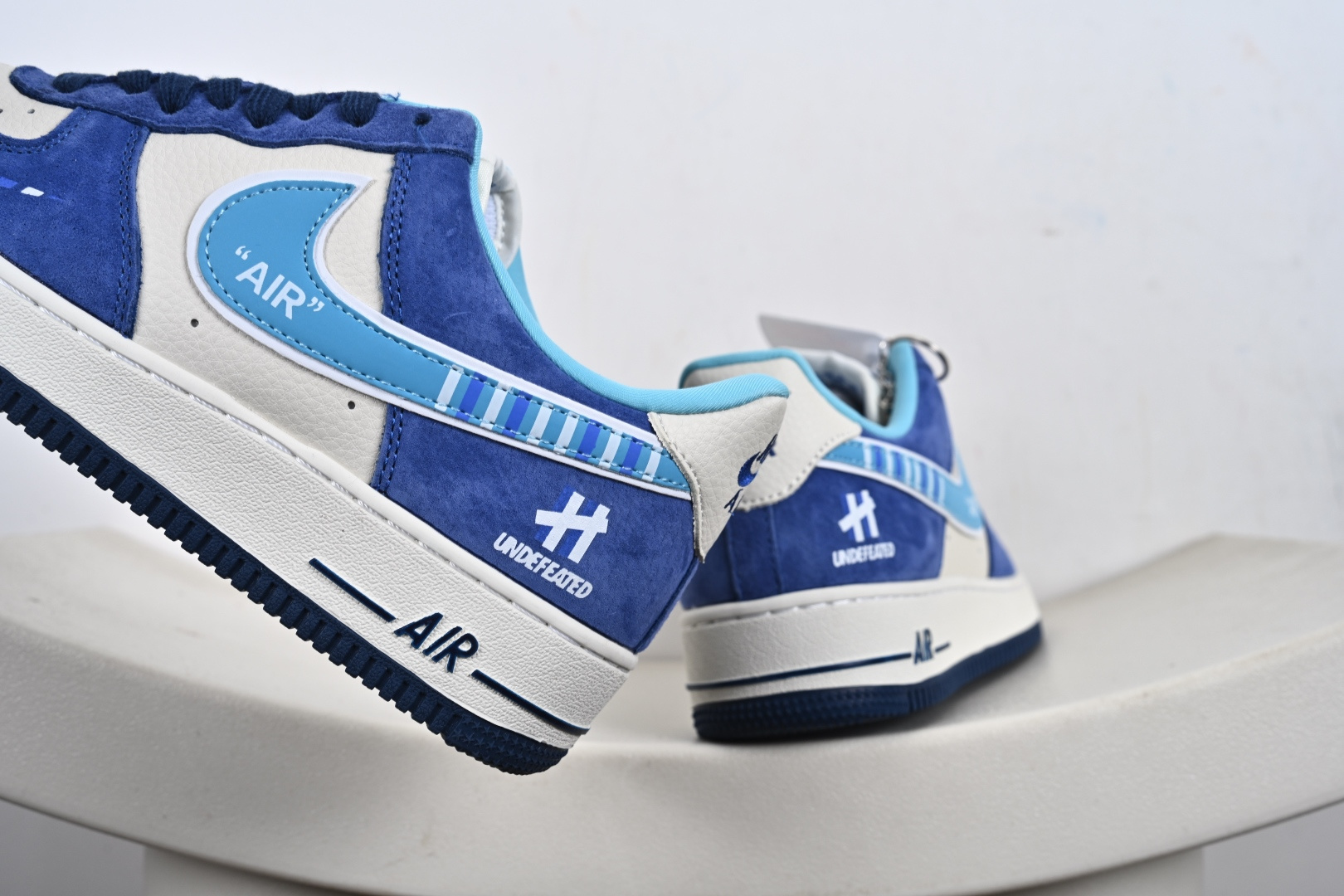 定制版 Air Force 1 Low 07 x UNDEFEATED 蓝白小勾 SY1388-003