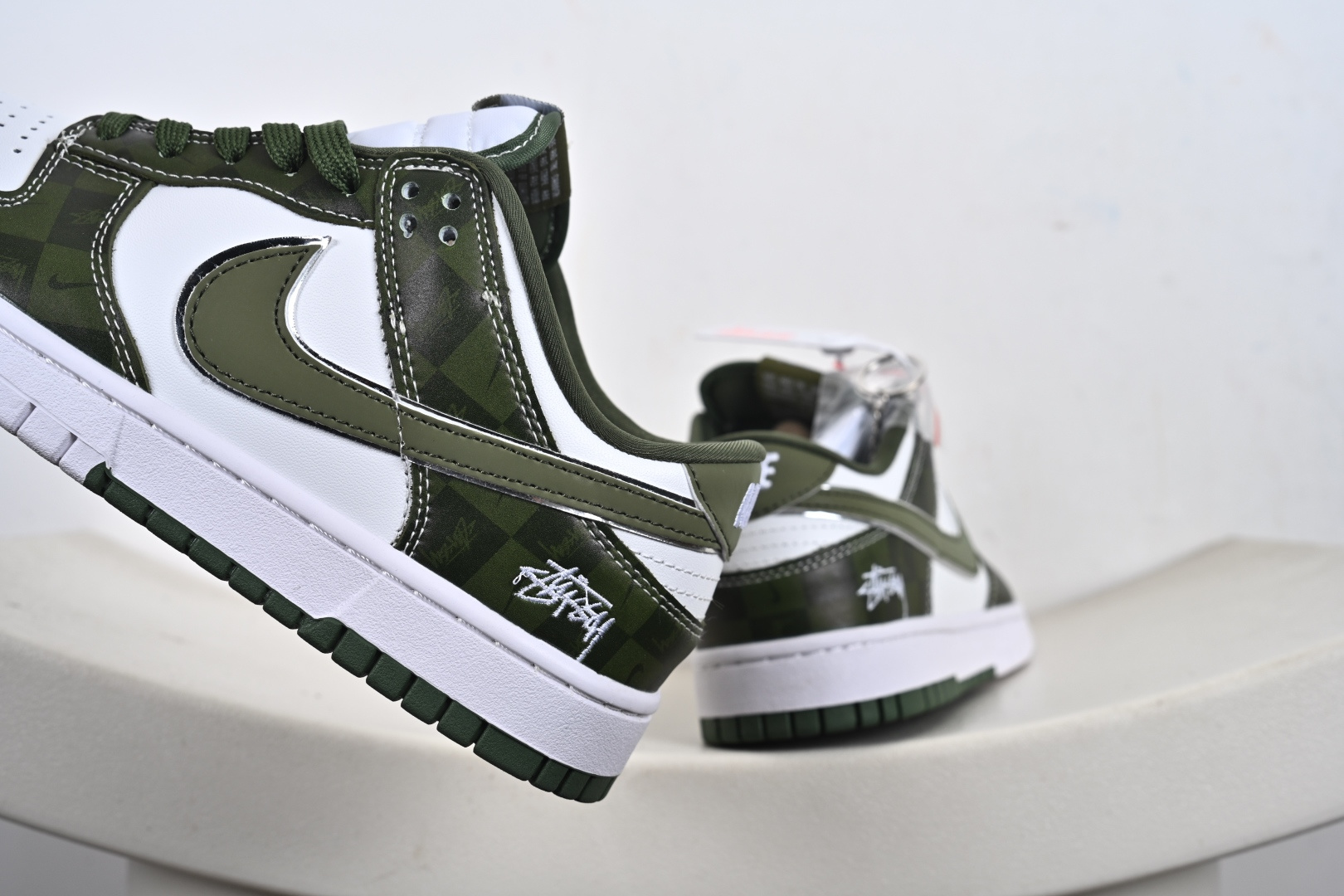 定制版 Nike SB Dunk Low“斯图西联名——双拼迷彩” 周年高端定制 低帮休闲板鞋 DG1988-010-Top High Quatity Cheap Sneakers Fashion Clothing Clothes Bags handbags Shoes of all Brand wholesale With The best Quality And Beautiful Price from China Factory Chinese suppliers wholesaler seller 定制版 Nike SB Dunk Low“斯图西联名——双拼迷彩” 周年高端定制 低帮休闲板鞋 DG1988-010