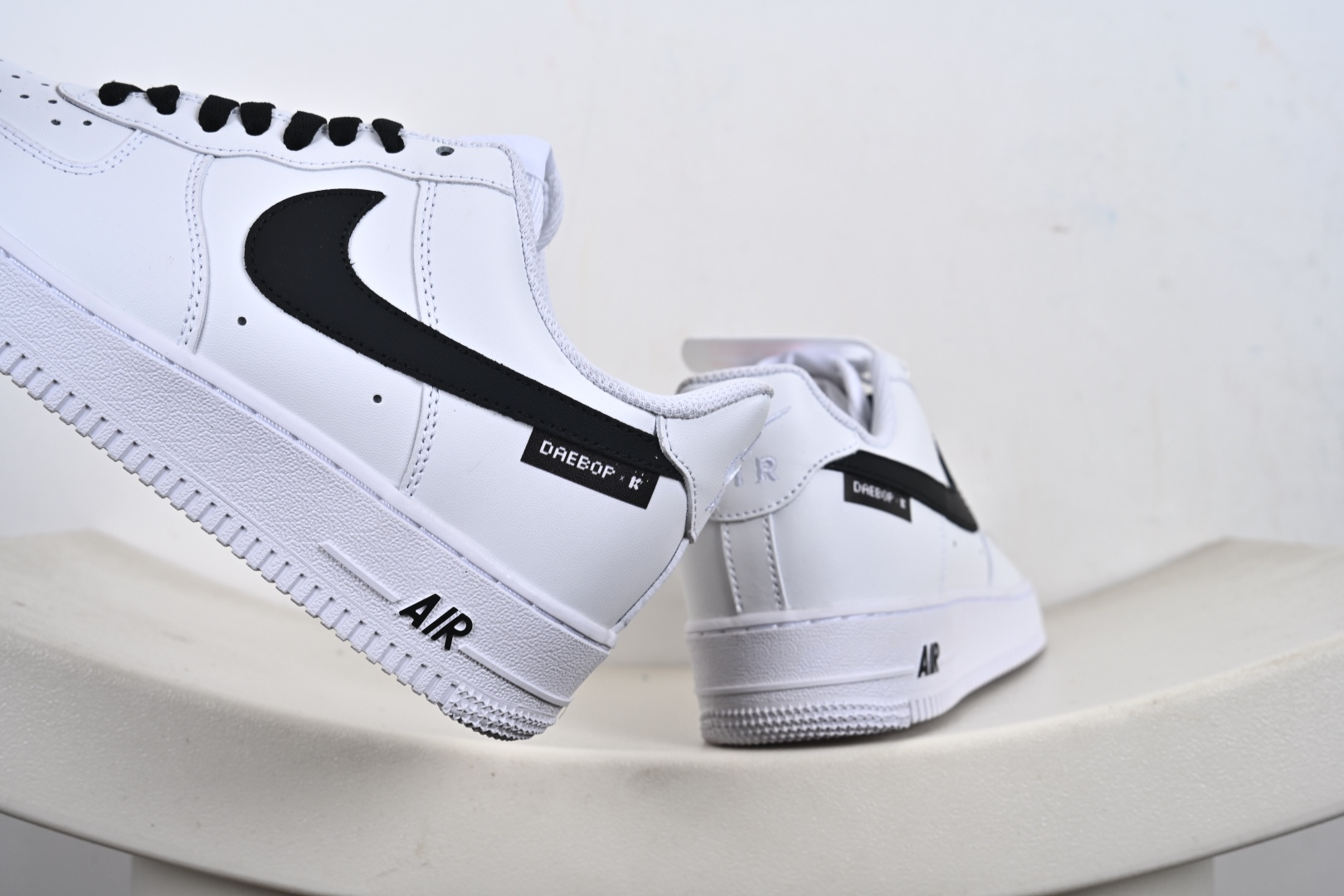 Nike Air Force 1 Low 白黑雄途 ZH0316-135