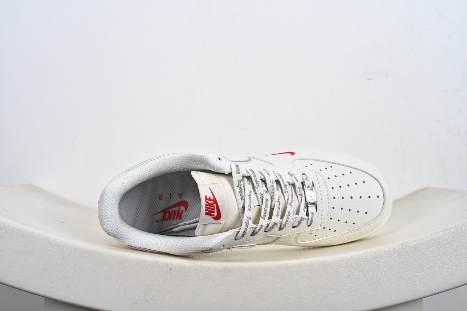 Nike Air Force 1 Low Supreme联名 CS5288-052