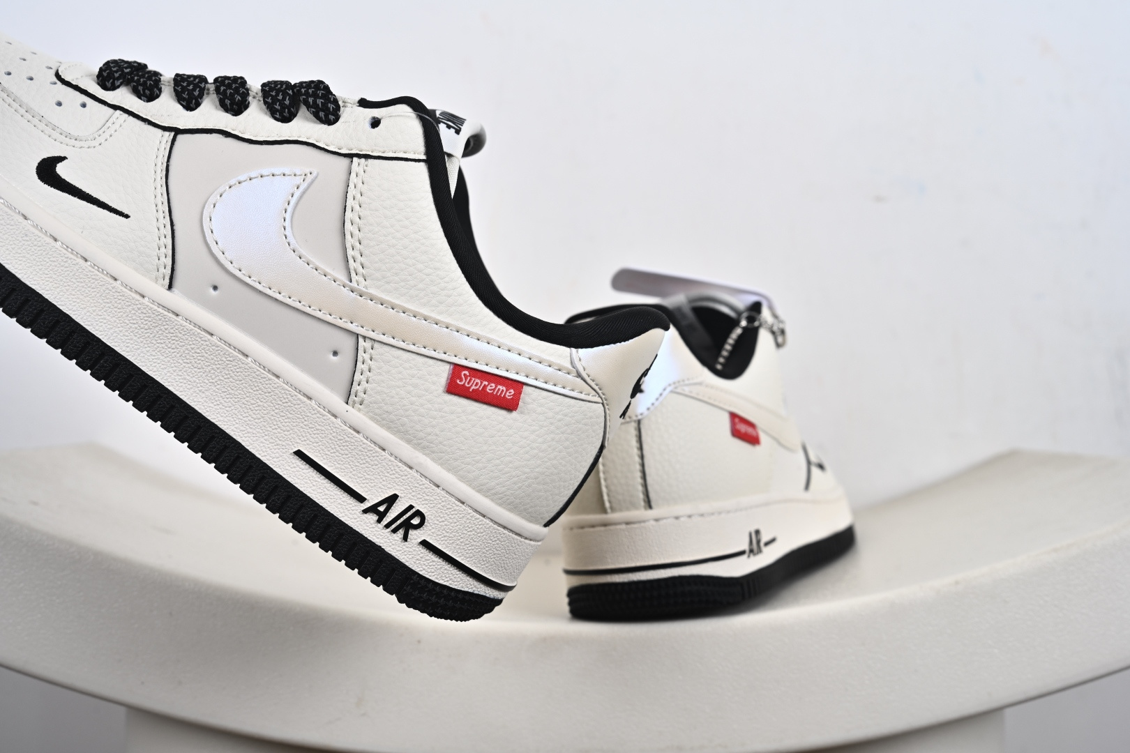 Nike Air Force 1'07 Low Supreme联名 米黑边 空军一号低帮休闲板鞋 XX3168-220