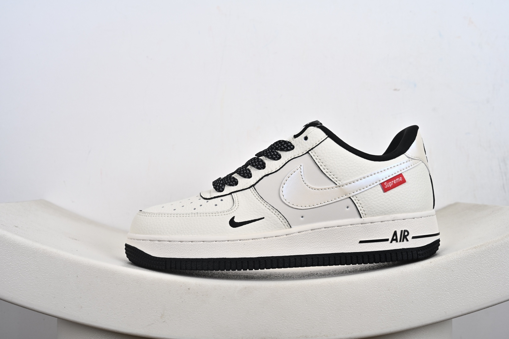 Nike Air Force 1'07 Low Supreme联名 米黑边 空军一号低帮休闲板鞋 XX3168-220