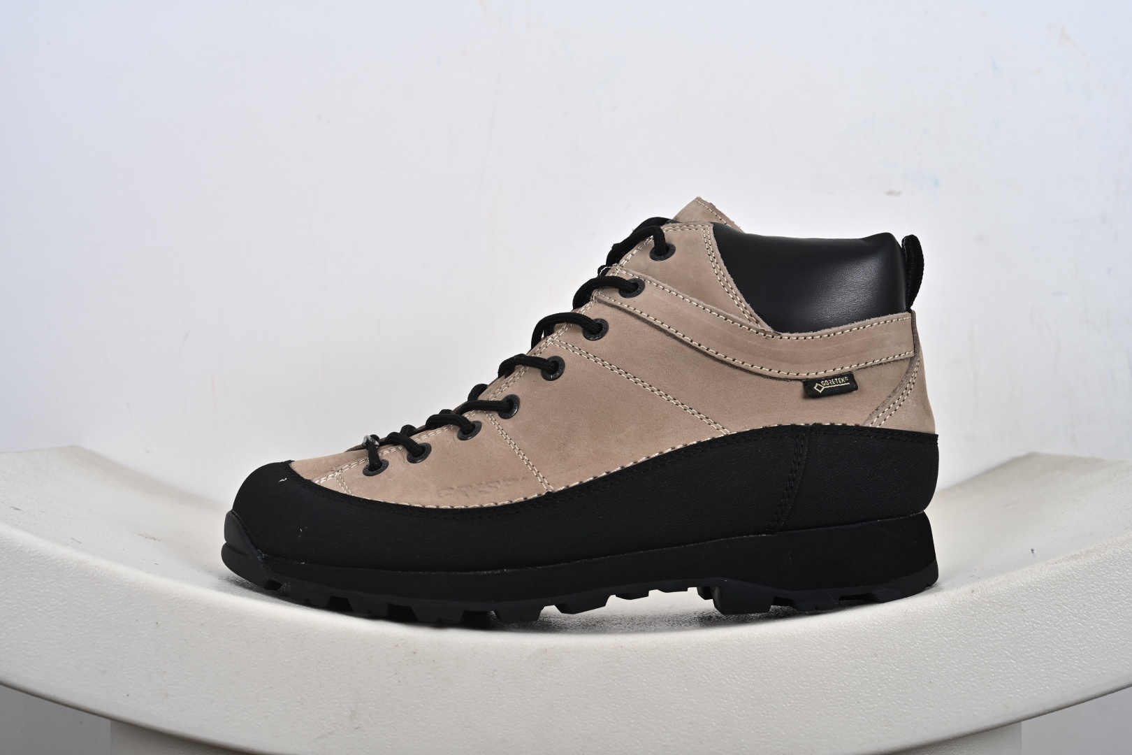 280 CRISPI Monaco GTX摩纳哥登山鞋 意大利户外防水徒步登山鞋 秋冬高帮 男女摩纳哥登山靴 该款徒步鞋