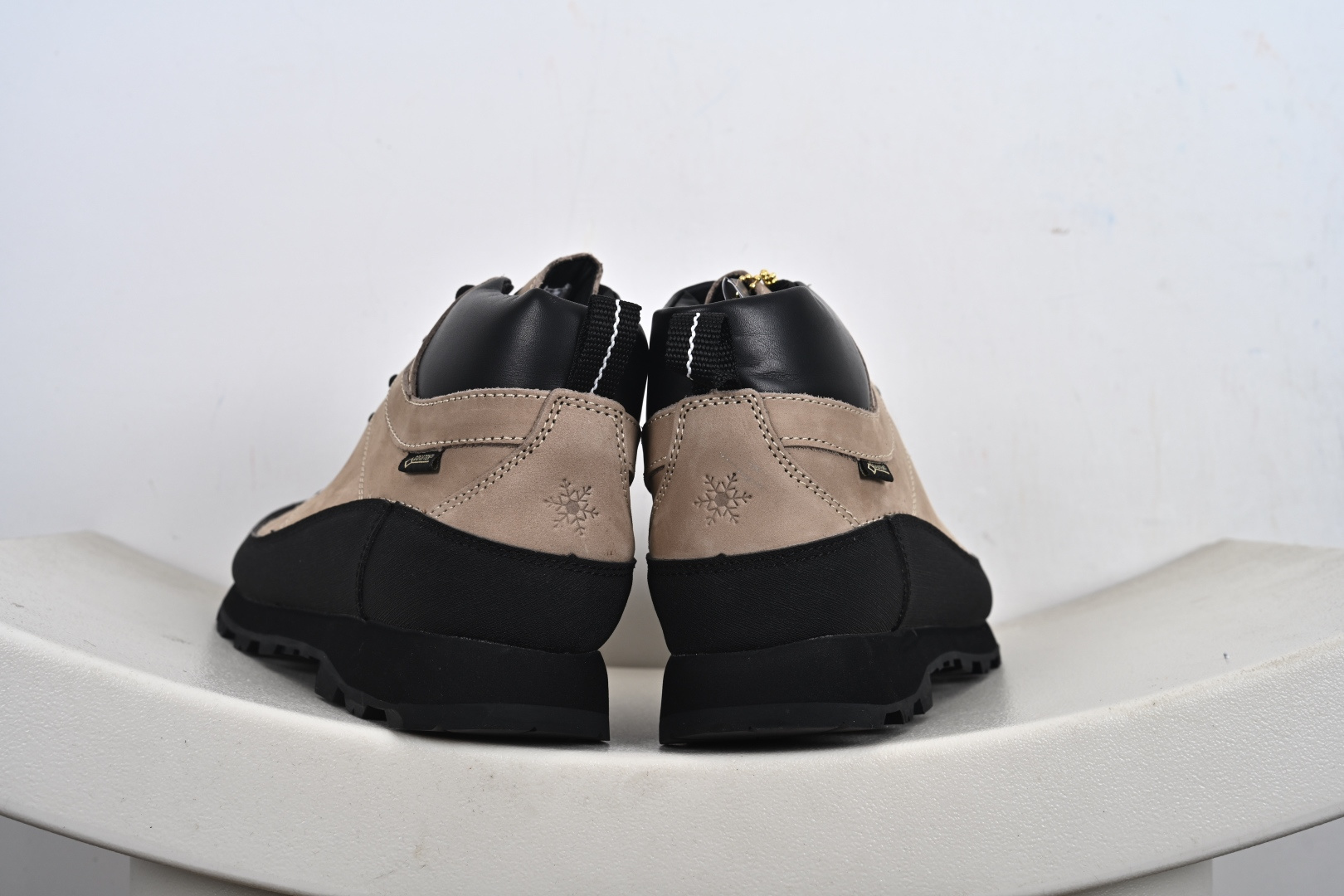 280 CRISPI Monaco GTX摩纳哥登山鞋 意大利户外防水徒步登山鞋 秋冬高帮 男女摩纳哥登山靴 该款徒步鞋