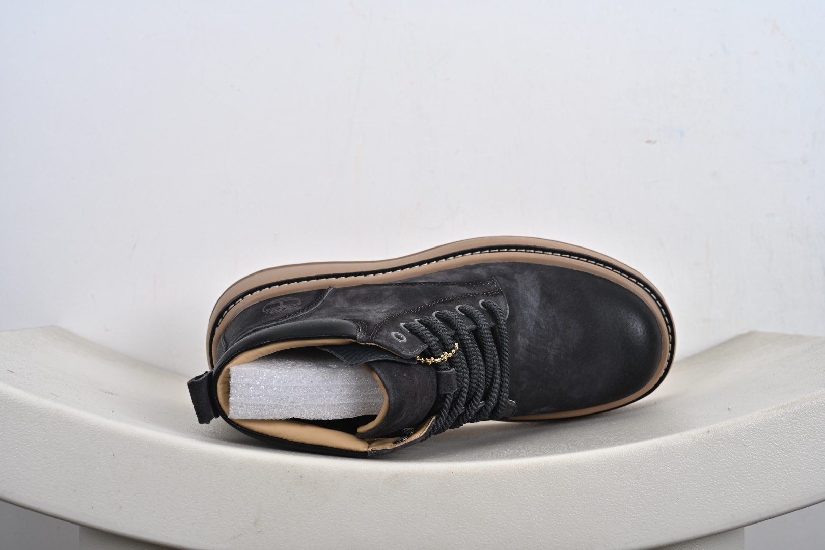 300 Timberland 添柏岚/天伯伦 秋冬新品 户外轻量 休闲大黄靴 TB10035