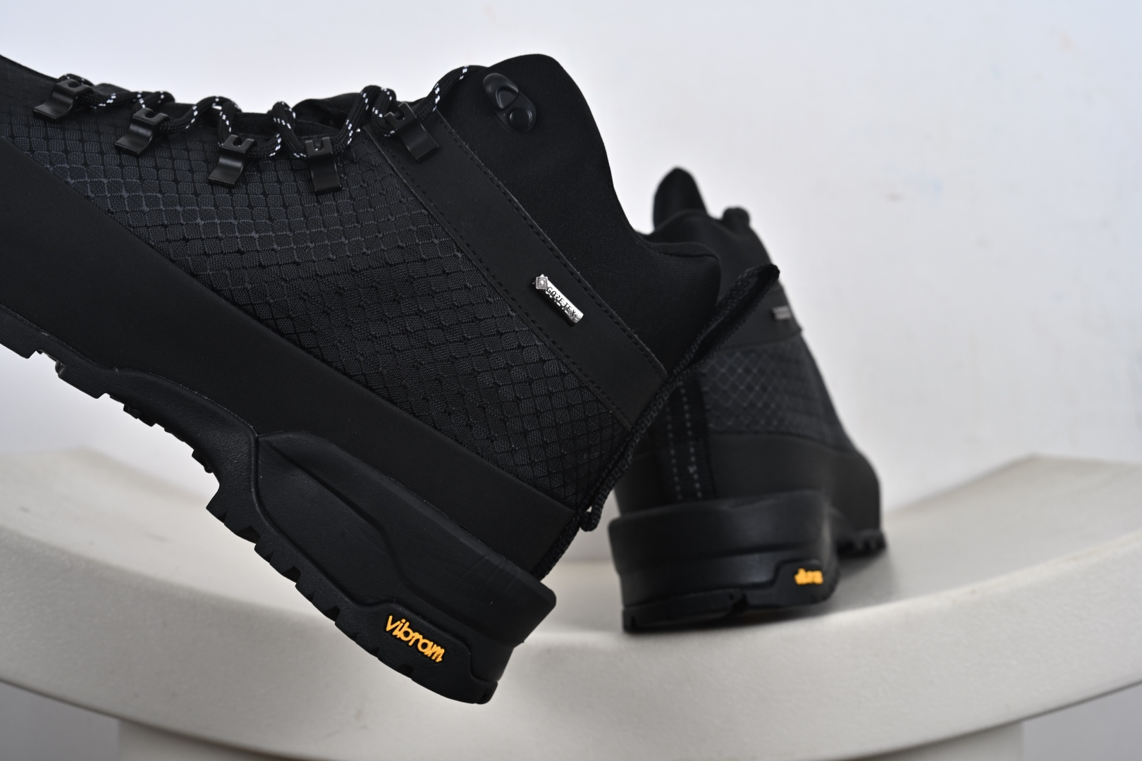 280 北面THE NORTH FACE Soukuu Glenclyffe Tnf 高帮户外防水机能鞋 NFOA84SEO41-090